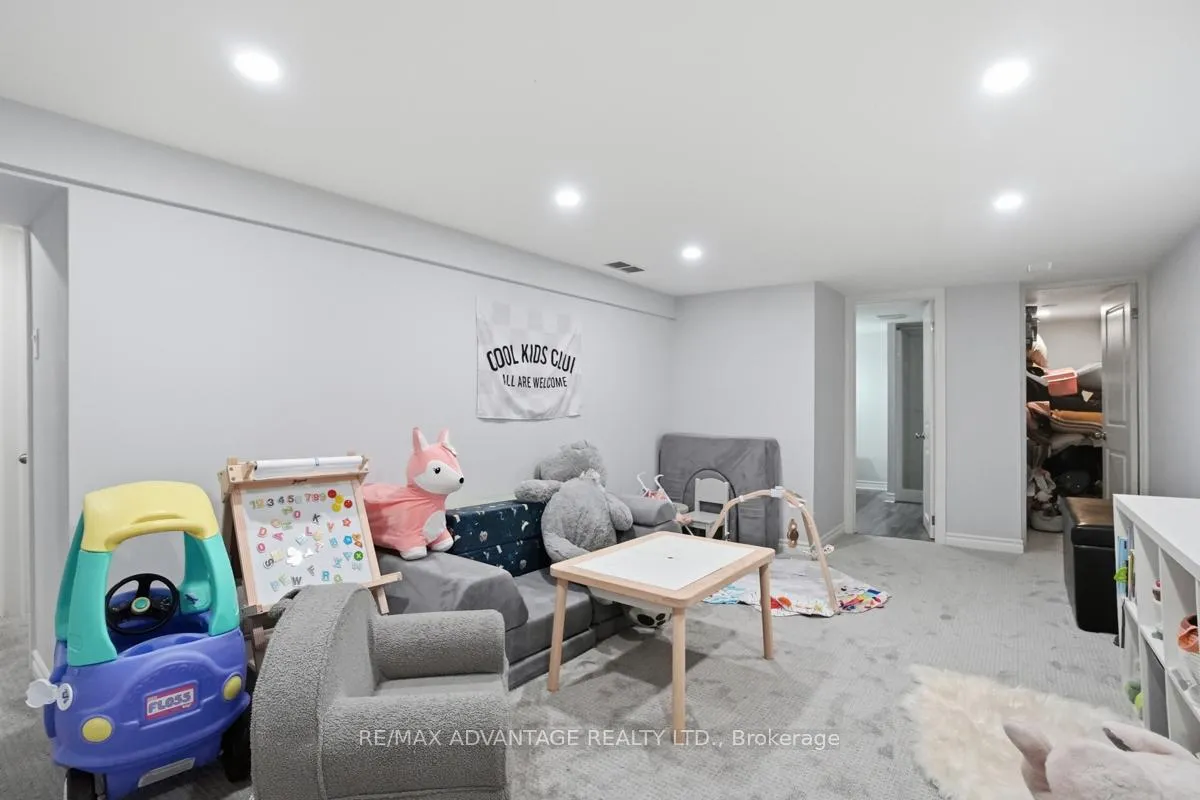Photo 33 of 313 Cromwell Street, London, East B — HOMEH