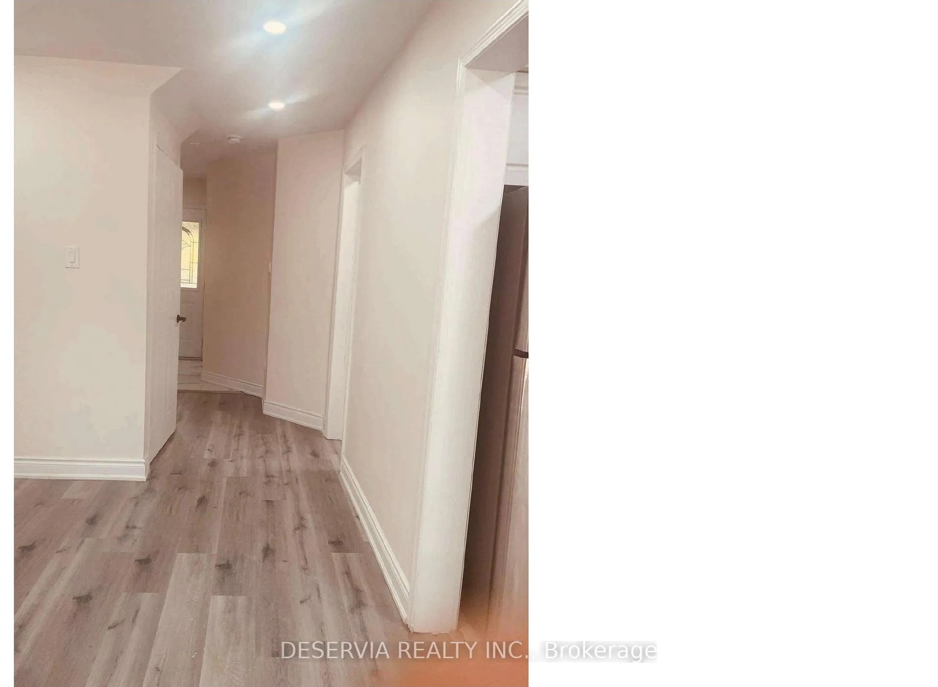 Photo 7 of 60 Cedarwood Crescent, Brampton, Fletcher's Meadow — HOMEH