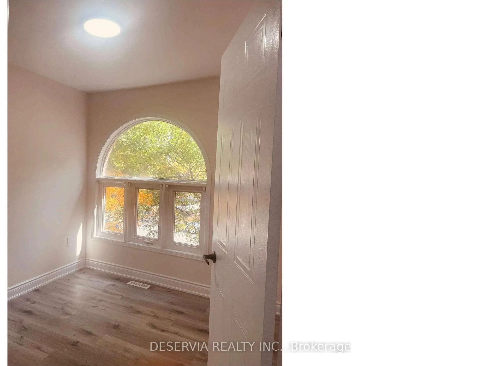 Photo 9 of 60 Cedarwood Crescent, Brampton, Fletcher's Meadow — HOMEH