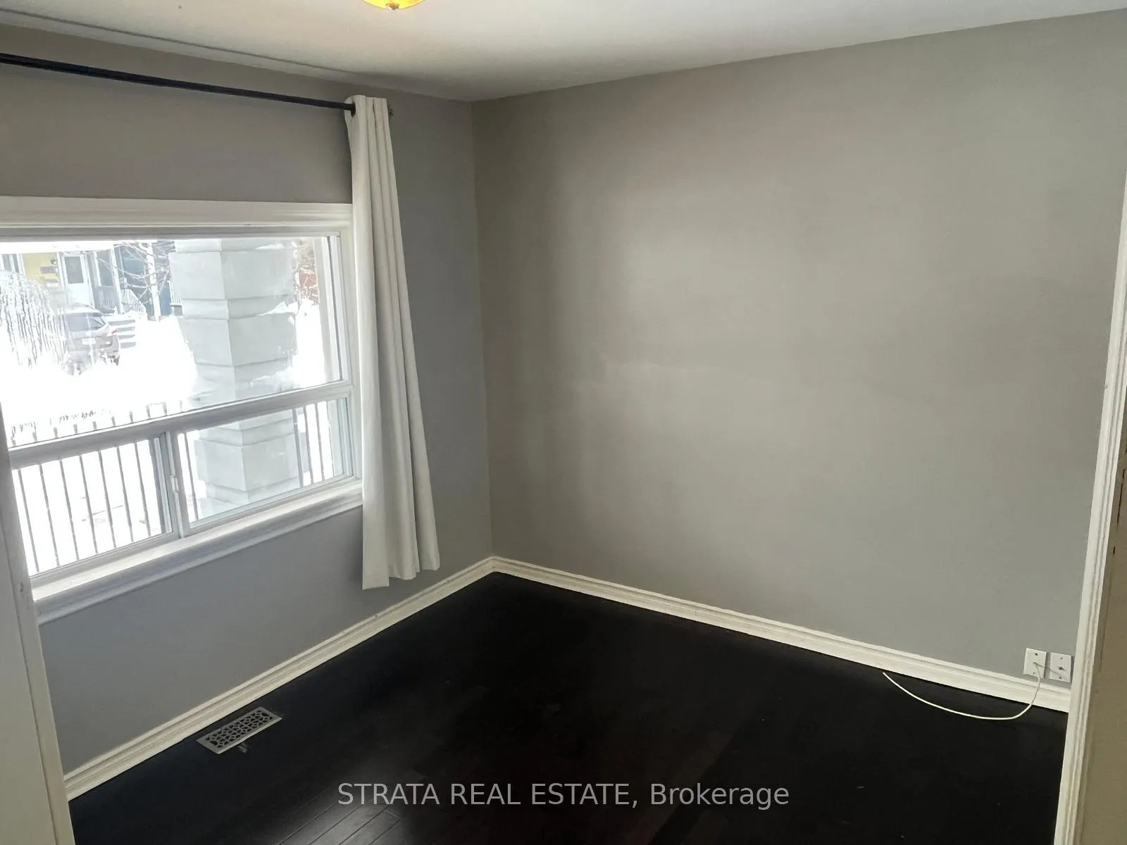 Photo 10 of 220 Holborne Avenue, Toronto, Woodbine-Lumsden — HOMEH