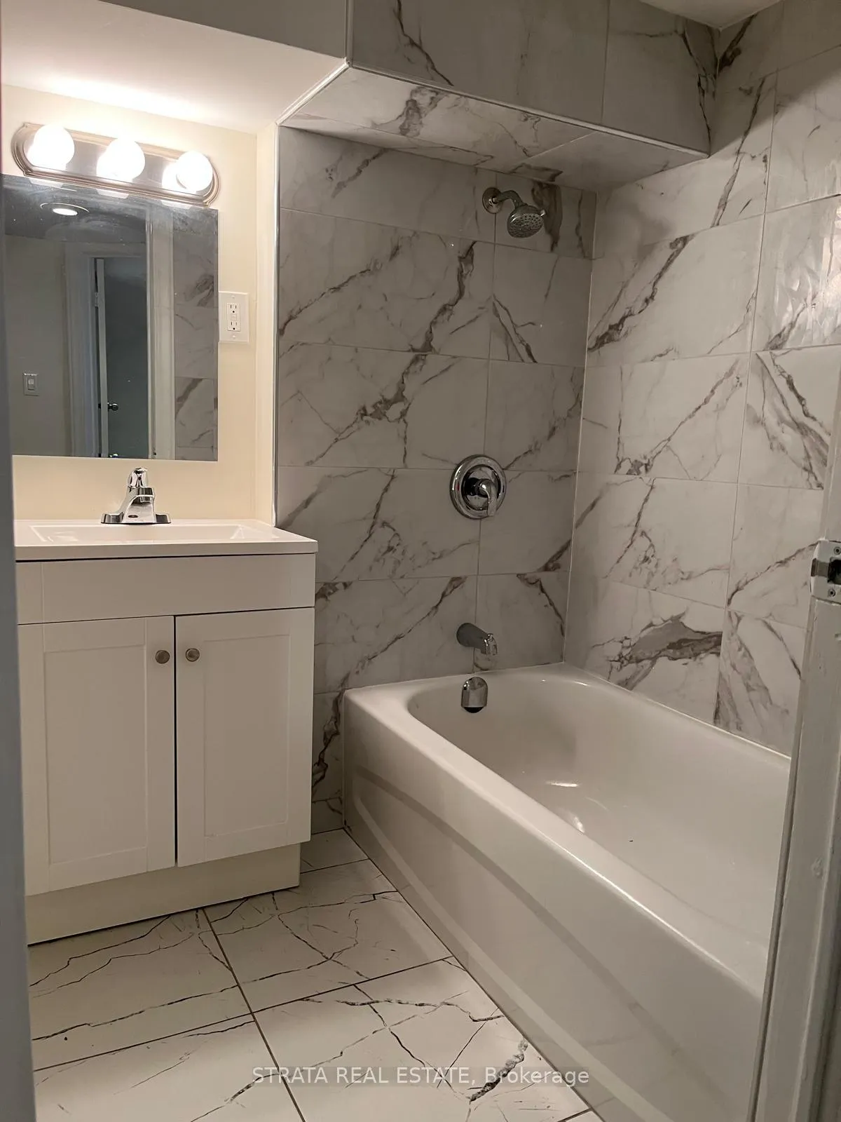 Photo 26 of 220 Holborne Avenue, Toronto, Woodbine-Lumsden — HOMEH