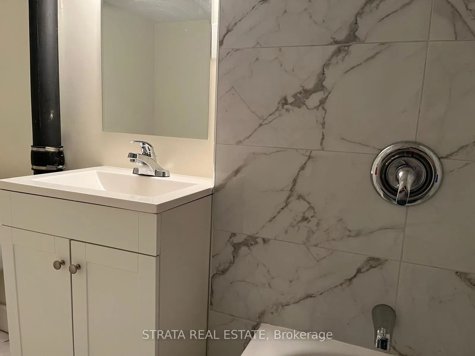 Photo 27 of 220 Holborne Avenue, Toronto, Woodbine-Lumsden — HOMEH