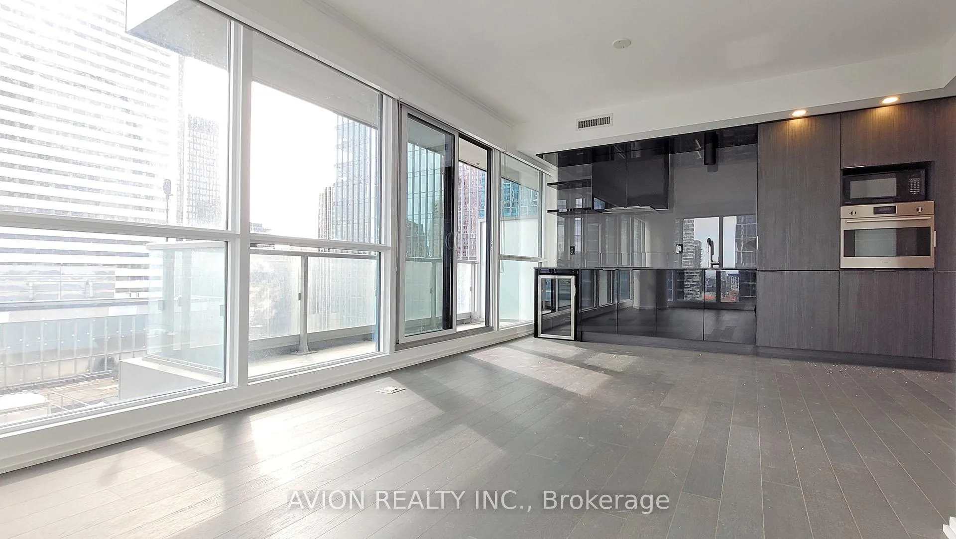 Photo 4 of Unit 3006, 70 Temperance Street, Toronto, Bay Street Corridor — HOMEH