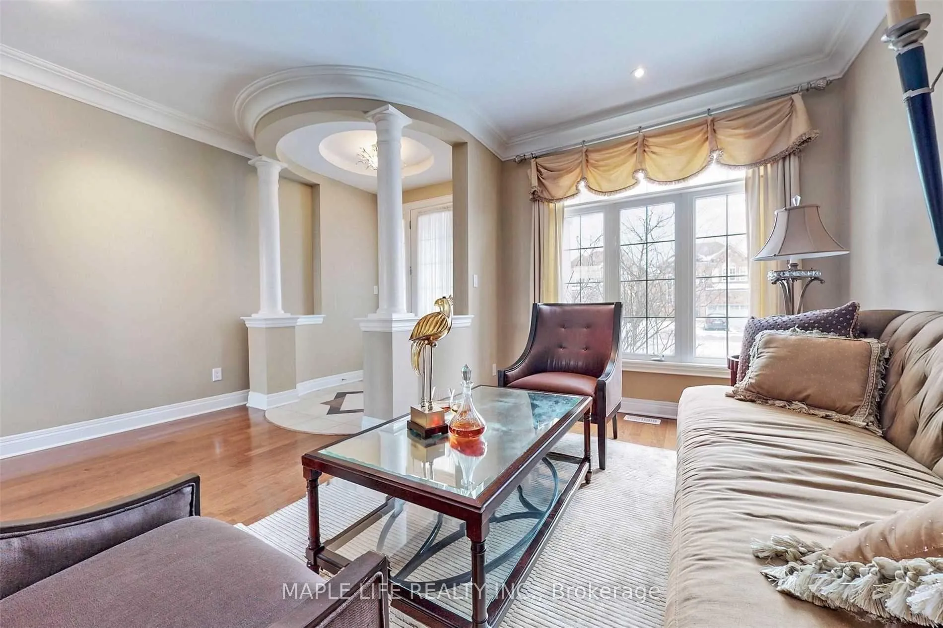 Photo 3 of 246 Sir Benson Drive, Vaughan, Patterson — HOMEH