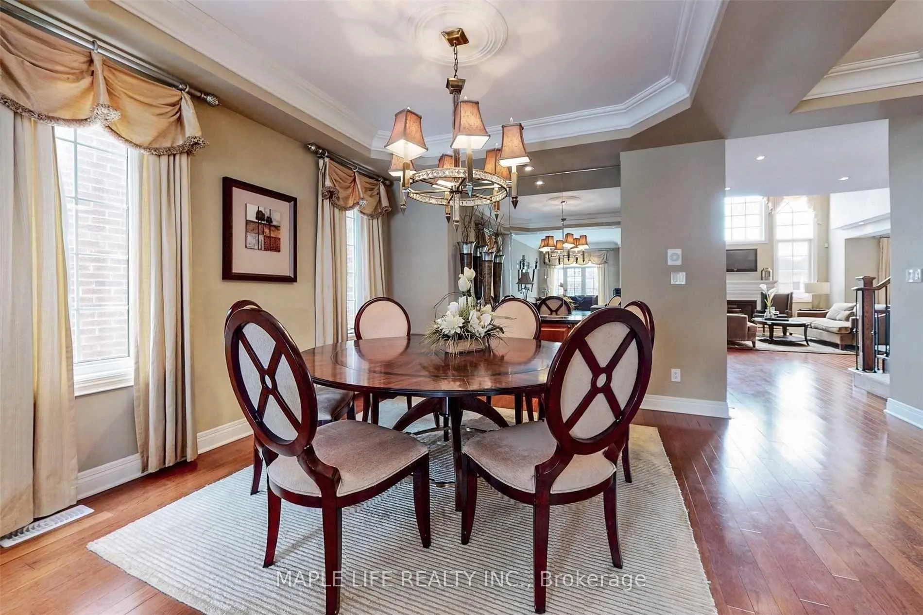 Photo 5 of 246 Sir Benson Drive, Vaughan, Patterson — HOMEH