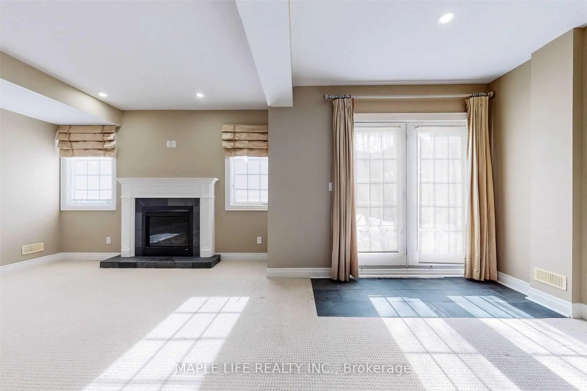 Photo 32 of 246 Sir Benson Drive, Vaughan, Patterson — HOMEH