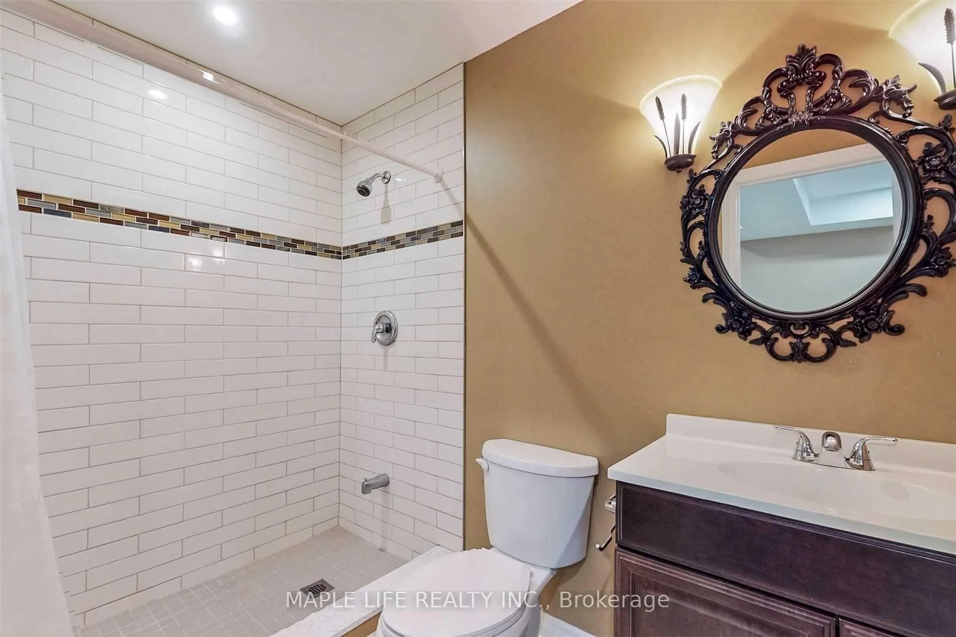 Photo 37 of 246 Sir Benson Drive, Vaughan, Patterson — HOMEH