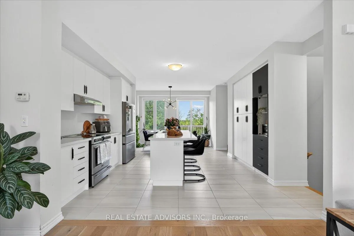 Photo 10 of 95 Halliford Place, Brampton, Goreway Drive Corridor — HOMEH