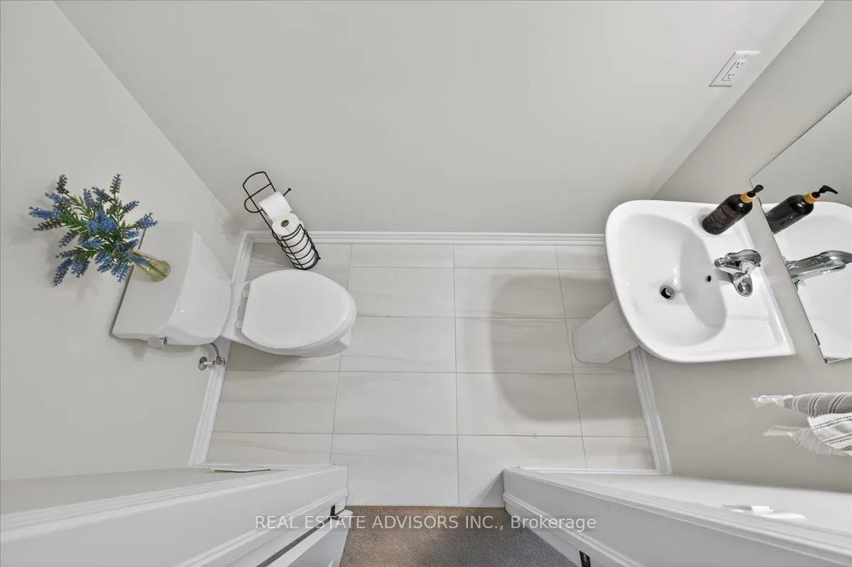 Photo 14 of 95 Halliford Place, Brampton, Goreway Drive Corridor — HOMEH