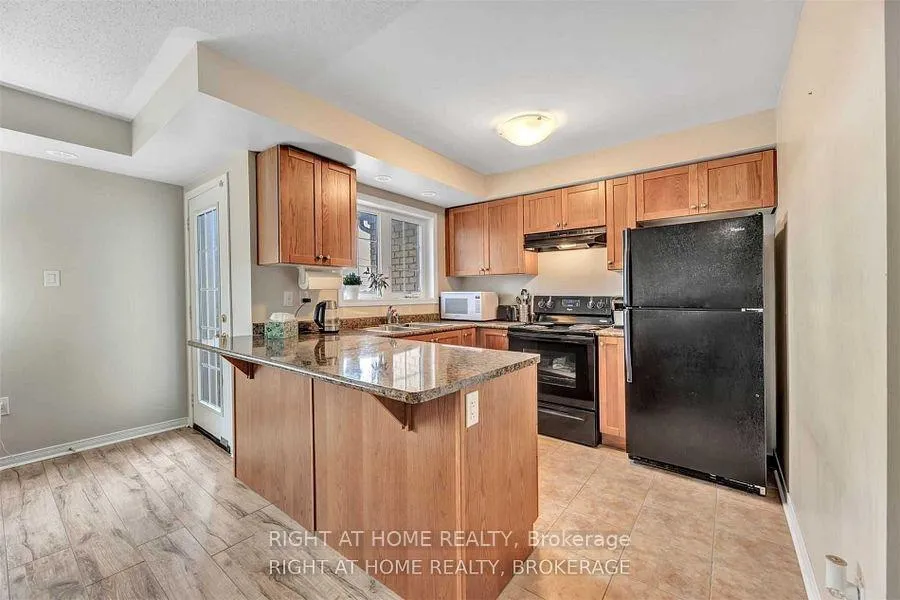 Photo 5 of 178 Kingston Road, Ajax, Central — HOMEH