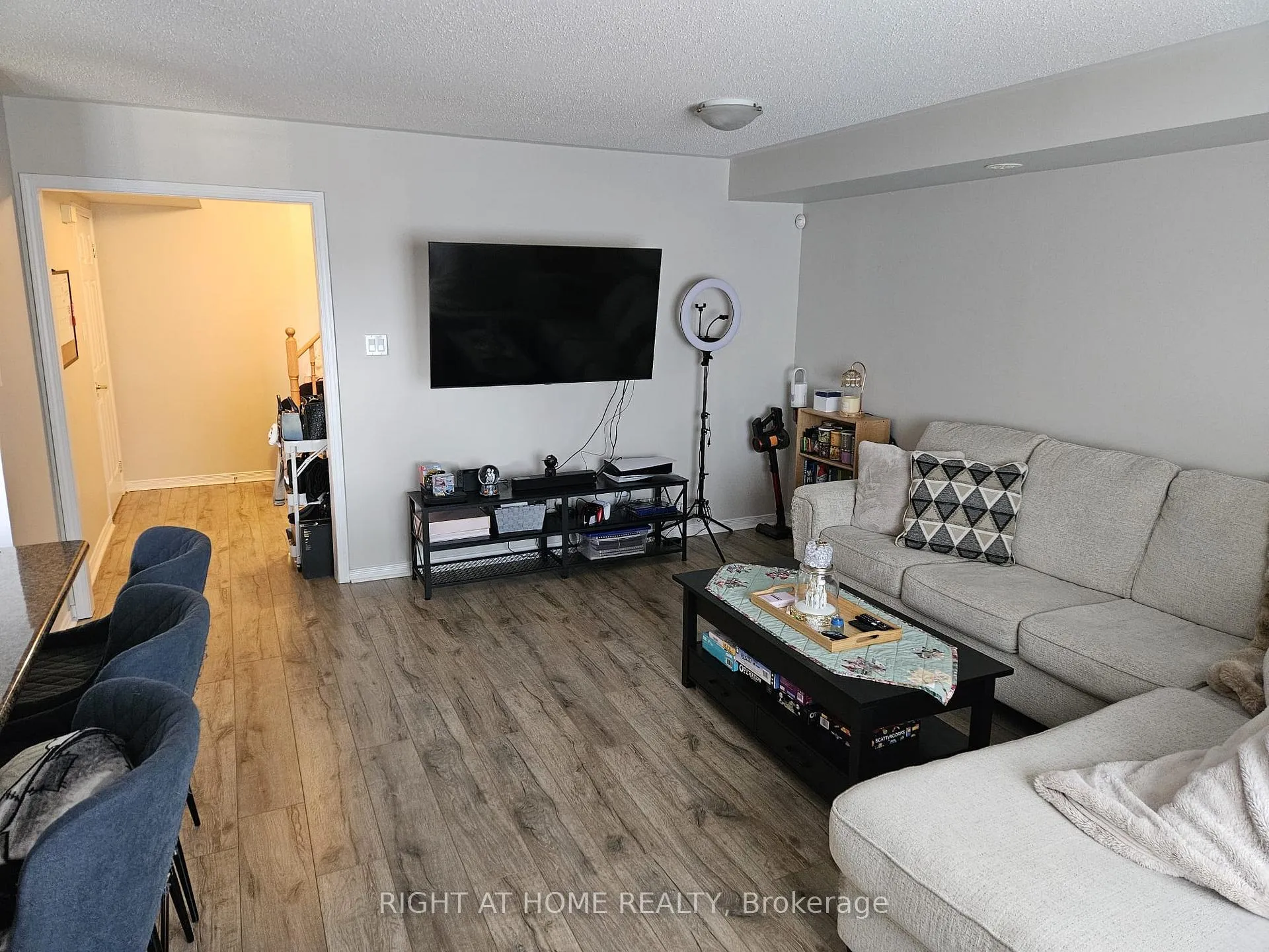 Photo 7 of 178 Kingston Road, Ajax, Central — HOMEH