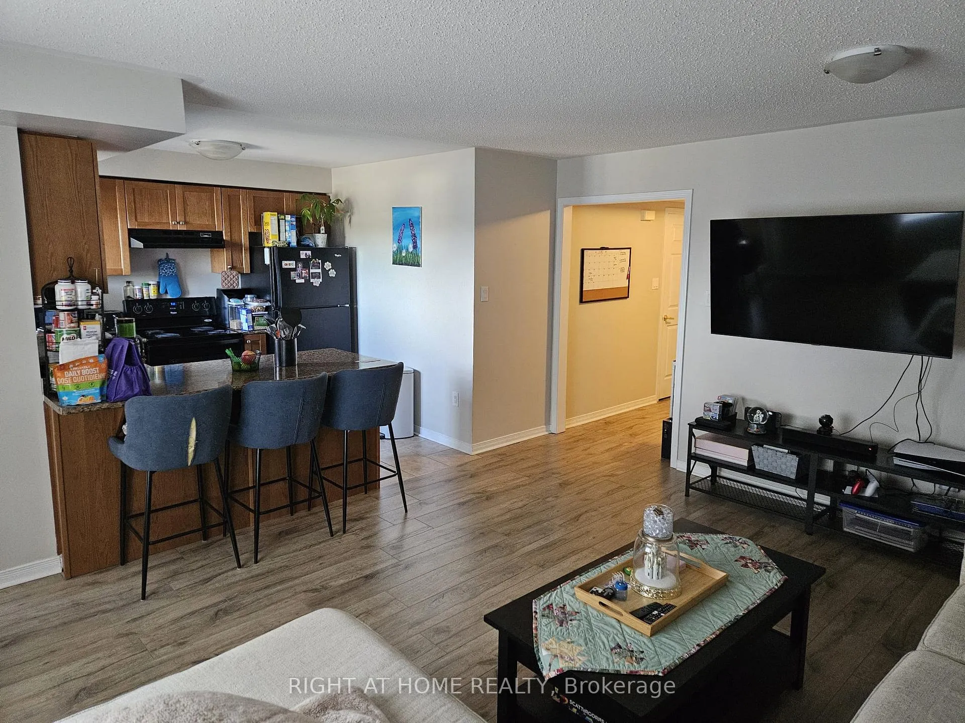 Photo 8 of 178 Kingston Road, Ajax, Central — HOMEH