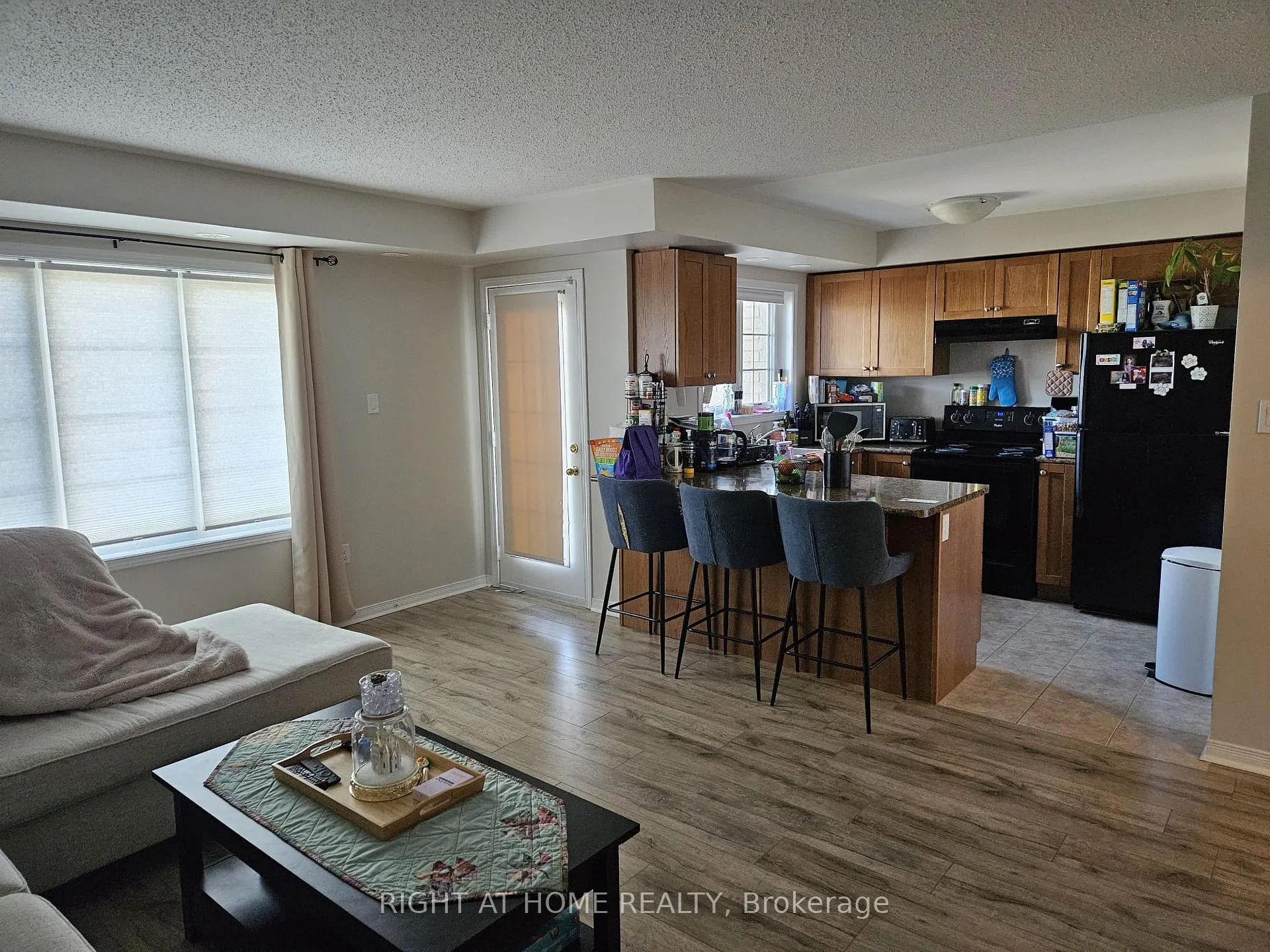 Photo 9 of 178 Kingston Road, Ajax, Central — HOMEH