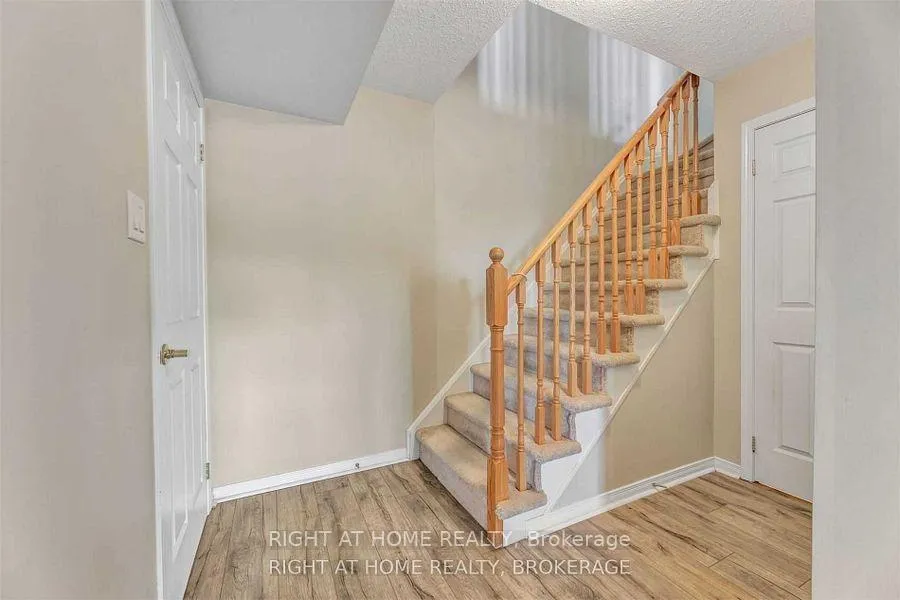 Photo 11 of 178 Kingston Road, Ajax, Central — HOMEH