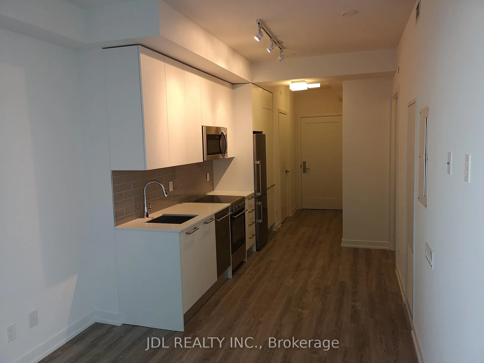 Photo 3 of Unit 2805, 28 Wellesley Street E, Toronto, Church-Yonge Corridor — HOMEH