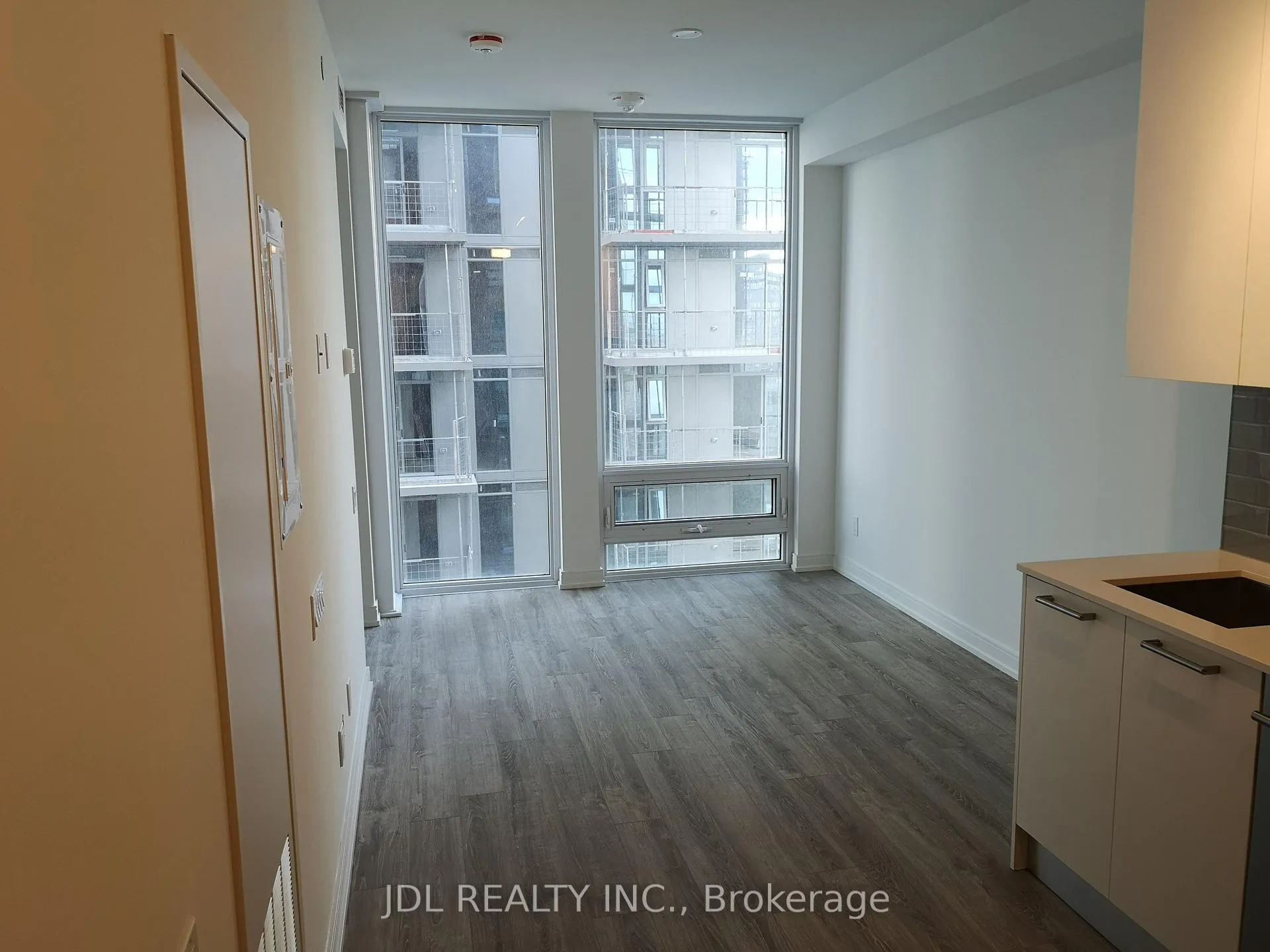 Photo 4 of Unit 2805, 28 Wellesley Street E, Toronto, Church-Yonge Corridor — HOMEH