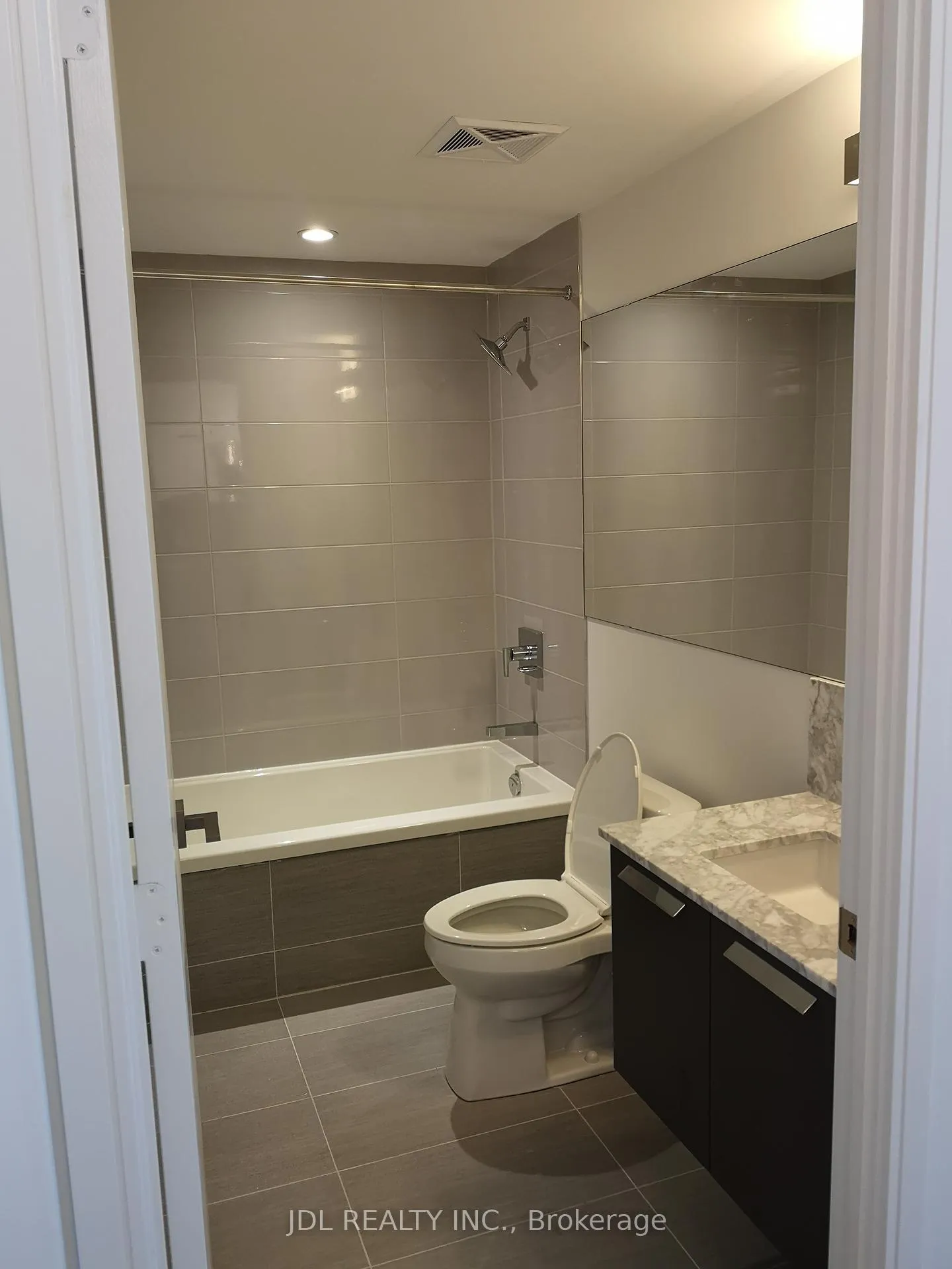 Photo 7 of Unit 2805, 28 Wellesley Street E, Toronto, Church-Yonge Corridor — HOMEH