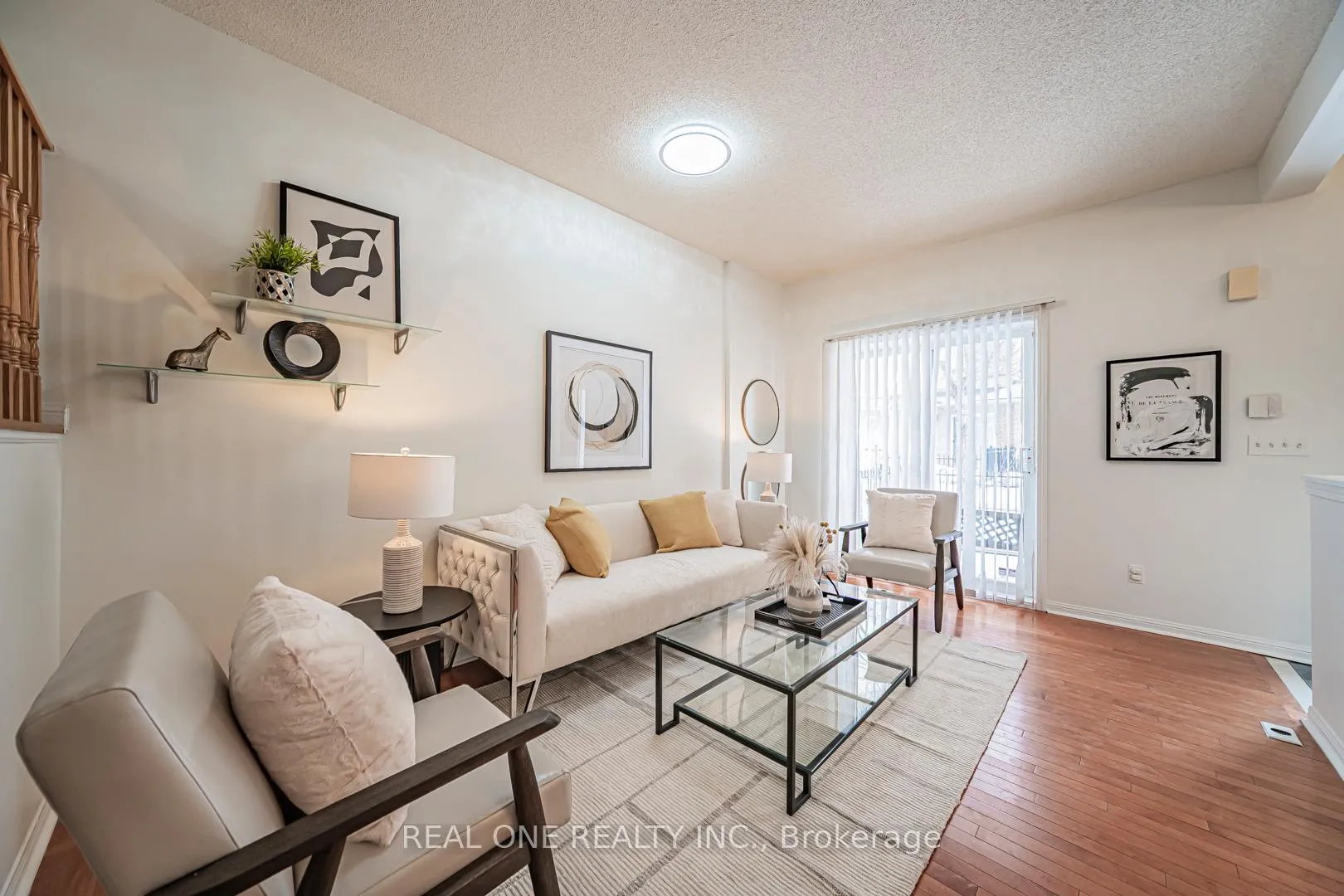 Photo 6 of Unit 17, 12 St Moritz Way, Markham, Unionville — HOMEH