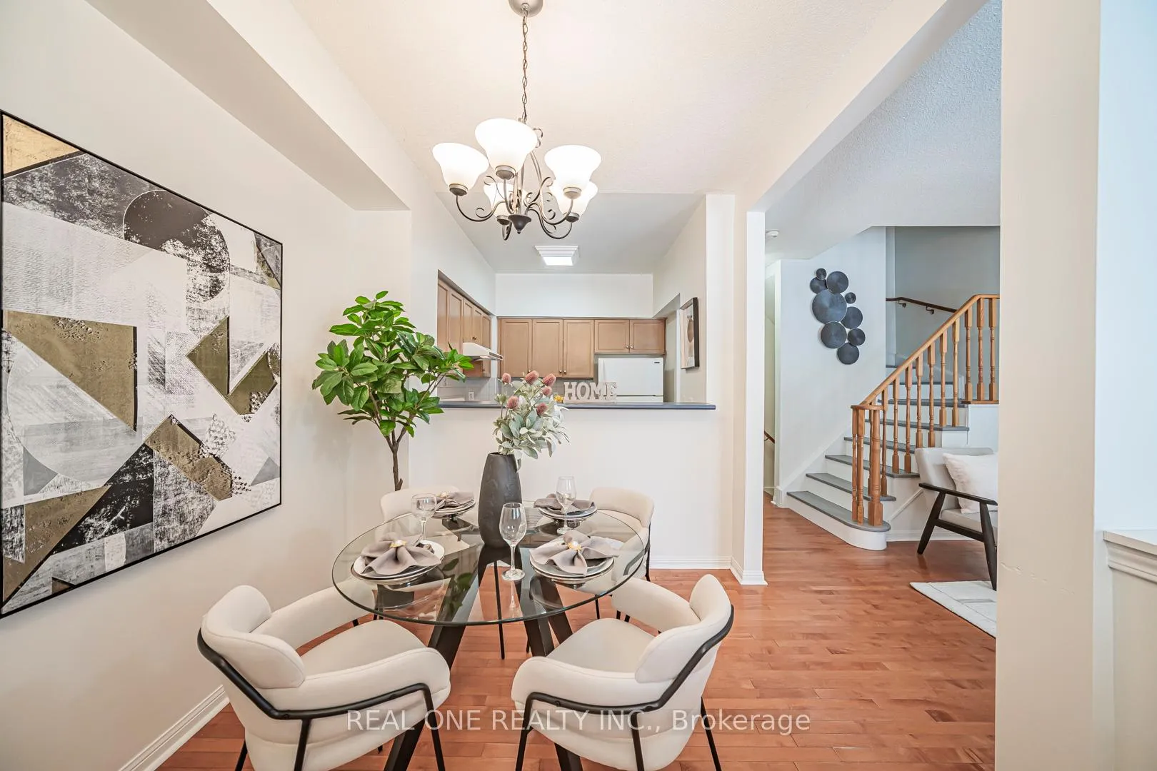 Photo 10 of Unit 17, 12 St Moritz Way, Markham, Unionville — HOMEH