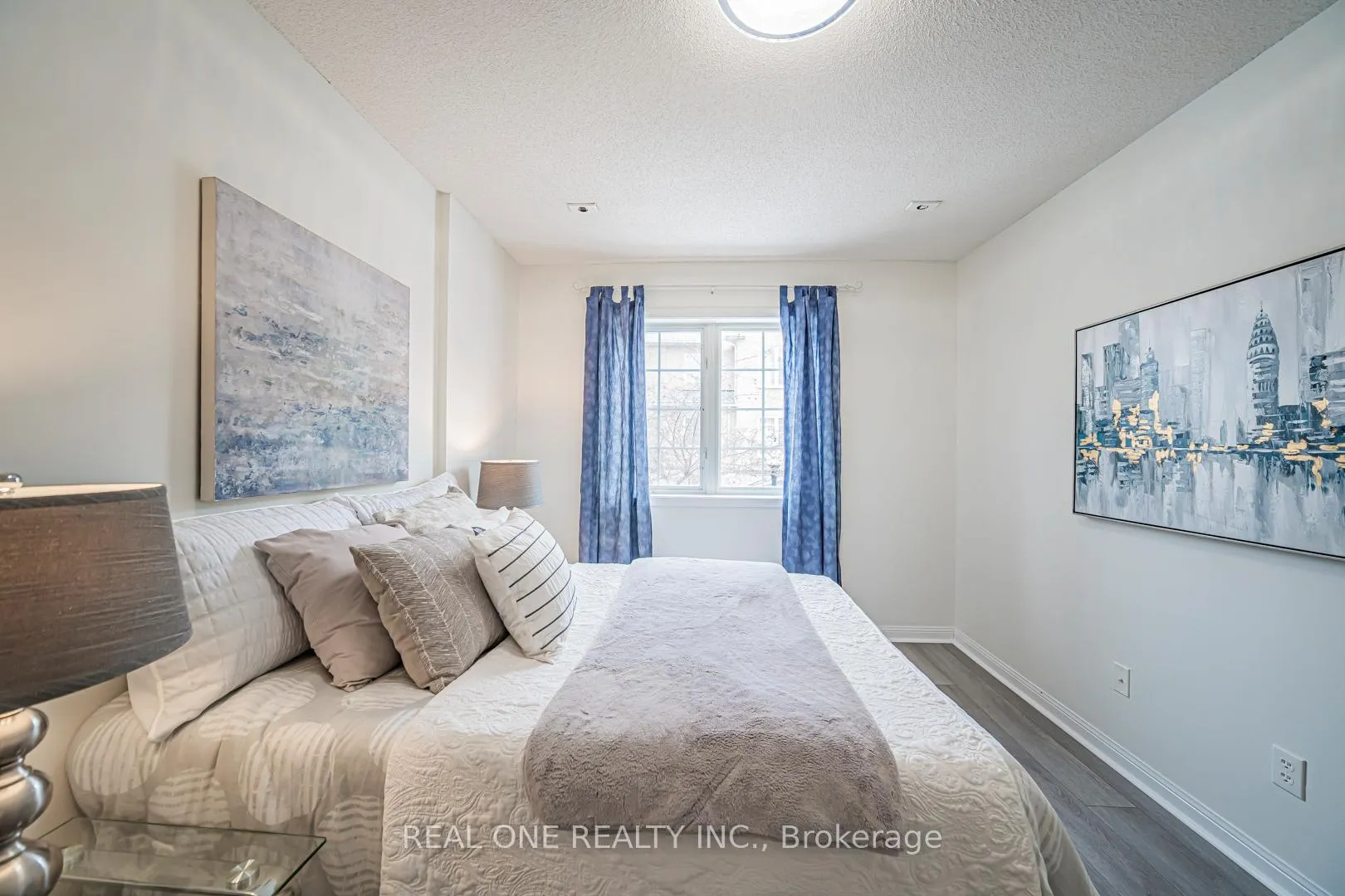 Photo 15 of Unit 17, 12 St Moritz Way, Markham, Unionville — HOMEH