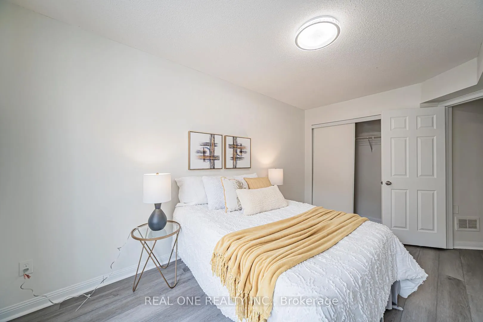 Photo 19 of Unit 17, 12 St Moritz Way, Markham, Unionville — HOMEH