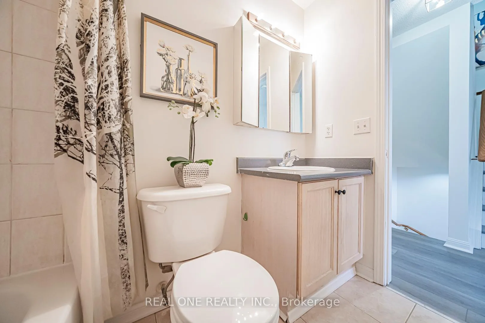 Photo 22 of Unit 17, 12 St Moritz Way, Markham, Unionville — HOMEH