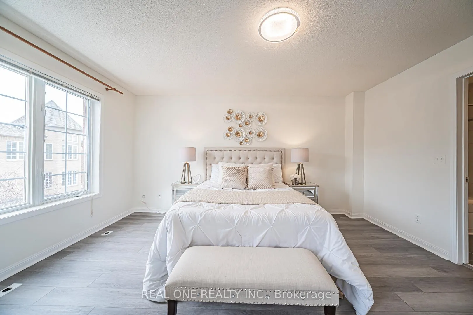 Photo 27 of Unit 17, 12 St Moritz Way, Markham, Unionville — HOMEH