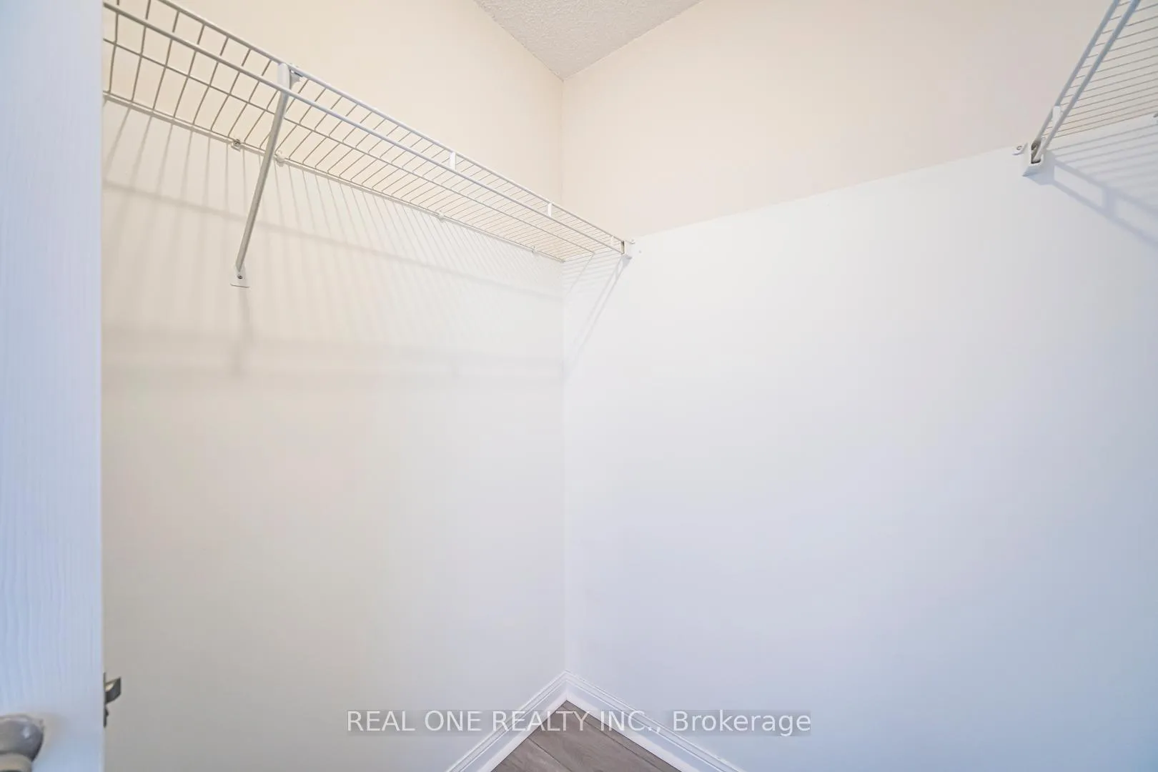 Photo 29 of Unit 17, 12 St Moritz Way, Markham, Unionville — HOMEH