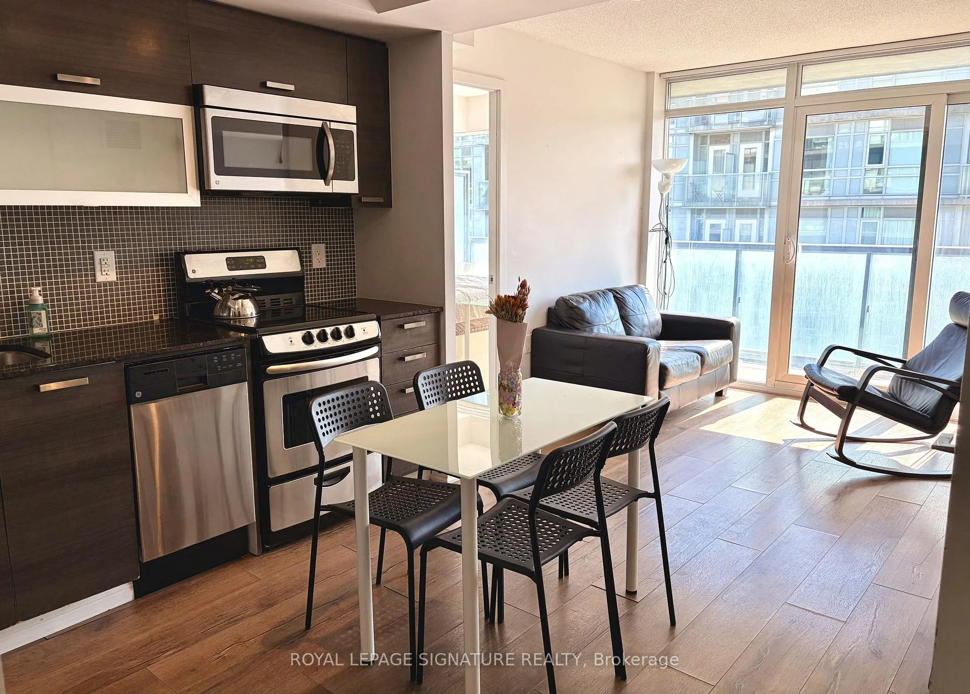Photo 1 of Unit 2018, 36 Lisgar Street, Toronto, Little Portugal — HOMEH