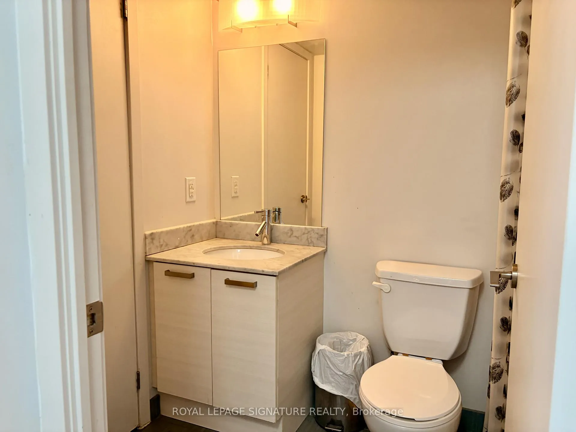 Photo 15 of Unit 2018, 36 Lisgar Street, Toronto, Little Portugal — HOMEH