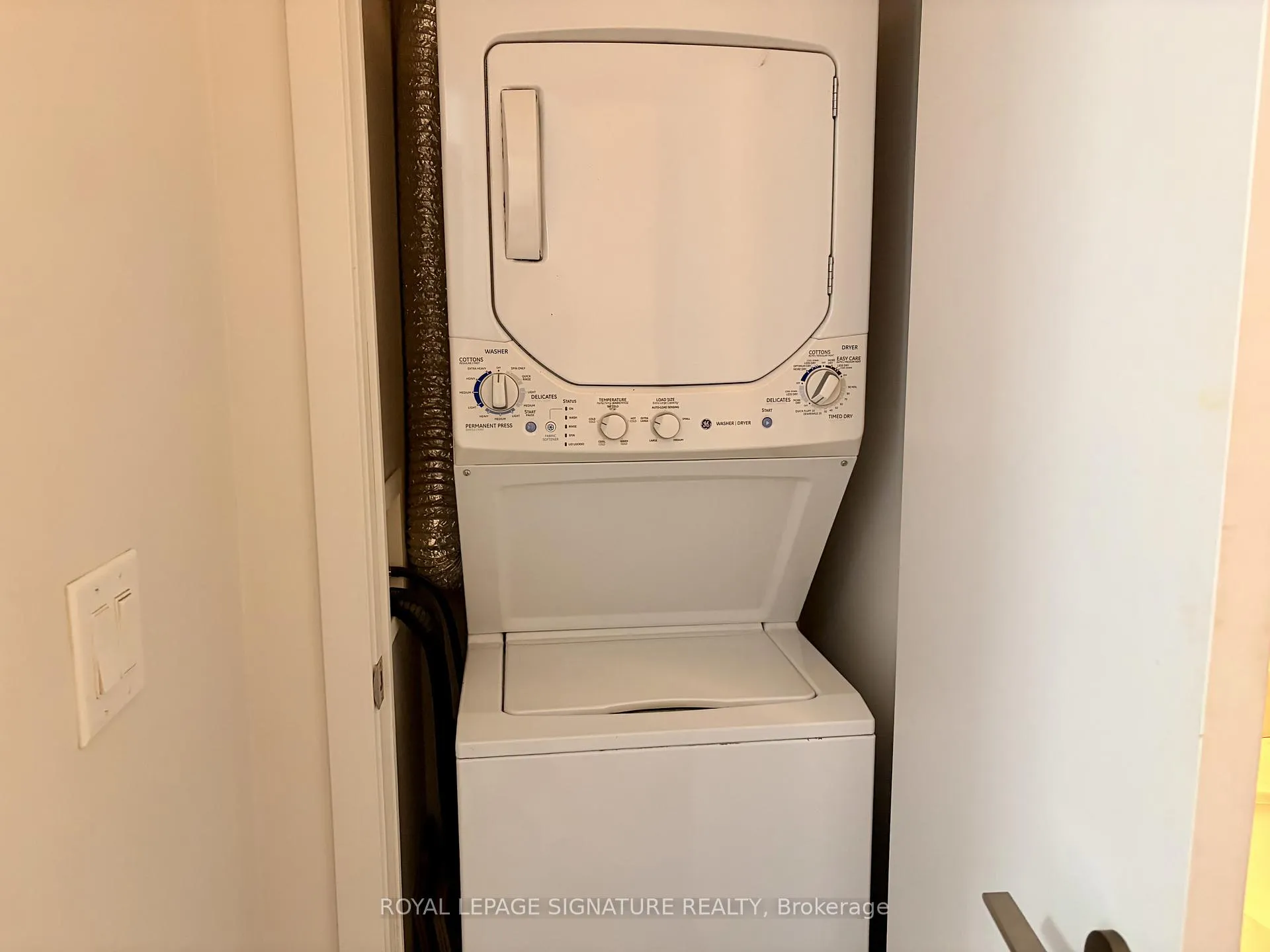 Photo 16 of Unit 2018, 36 Lisgar Street, Toronto, Little Portugal — HOMEH
