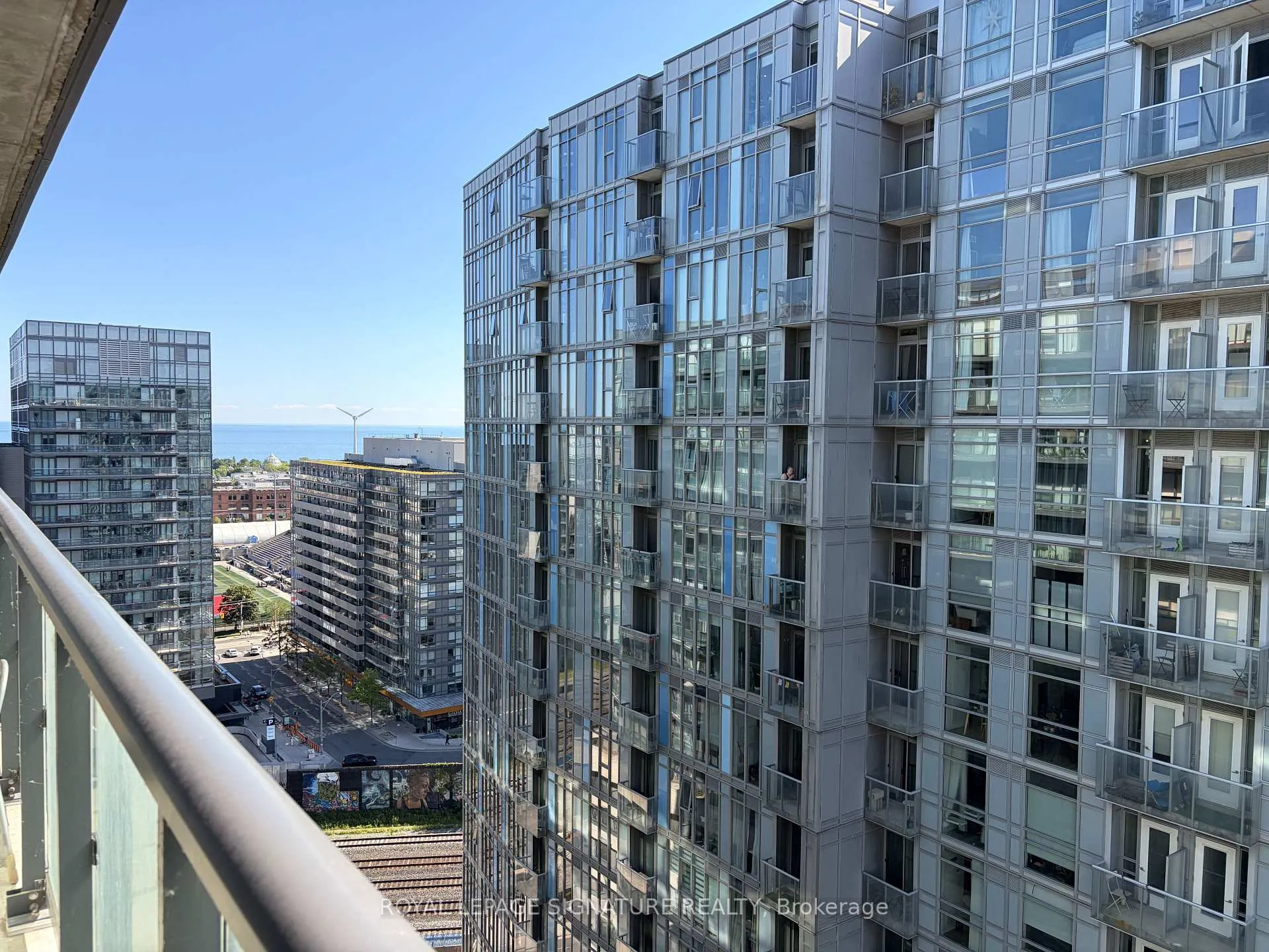 Photo 18 of Unit 2018, 36 Lisgar Street, Toronto, Little Portugal — HOMEH