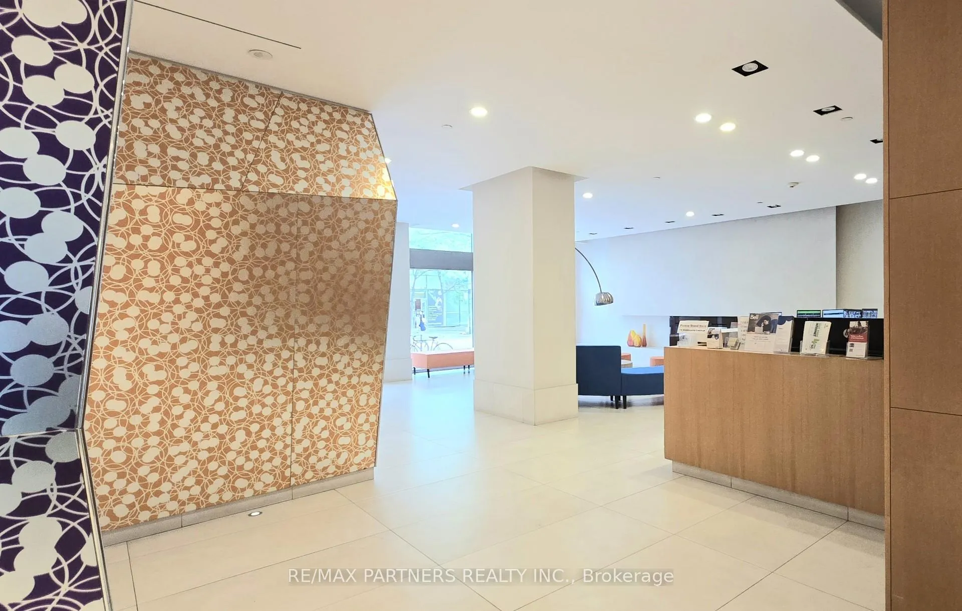 Photo 3 of Unit 2601, 832 Bay Street, Toronto, Bay Street Corridor — HOMEH