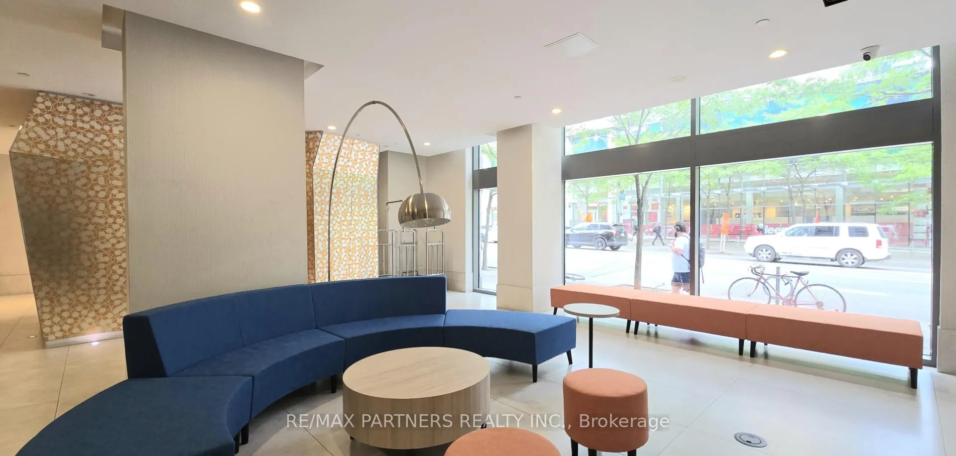 Photo 4 of Unit 2601, 832 Bay Street, Toronto, Bay Street Corridor — HOMEH