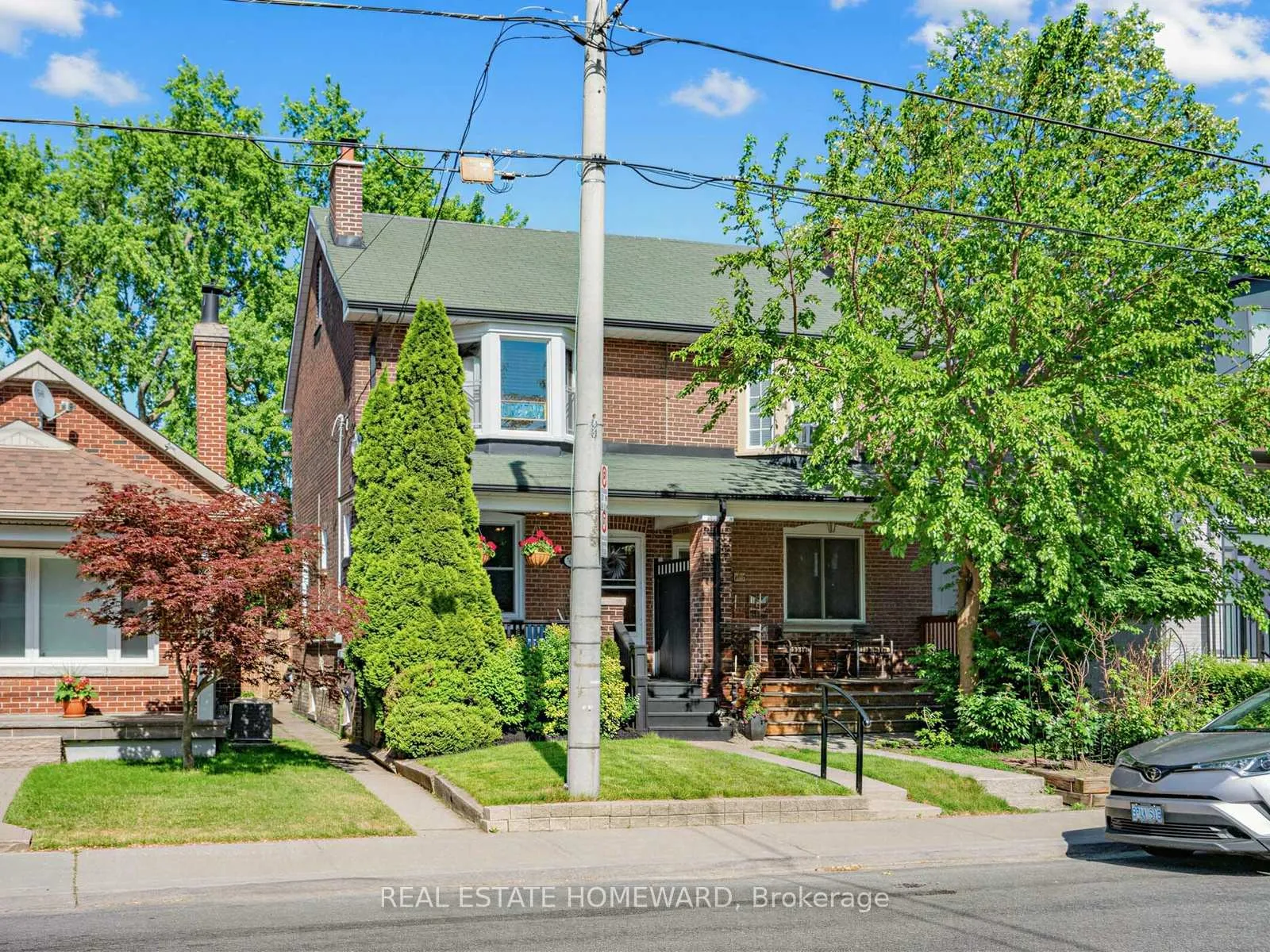 Photo 2 of 309 Chisholm Avenue, Toronto, Woodbine-Lumsden — HOMEH