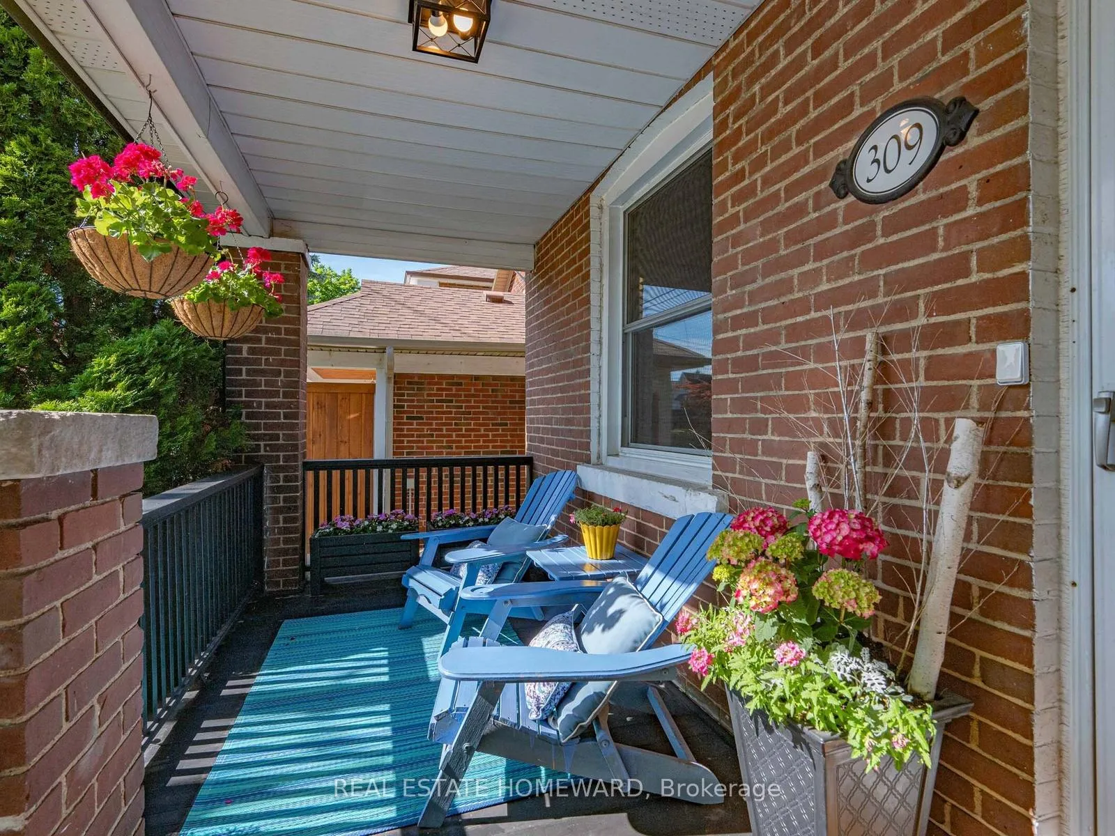 Photo 3 of 309 Chisholm Avenue, Toronto, Woodbine-Lumsden — HOMEH