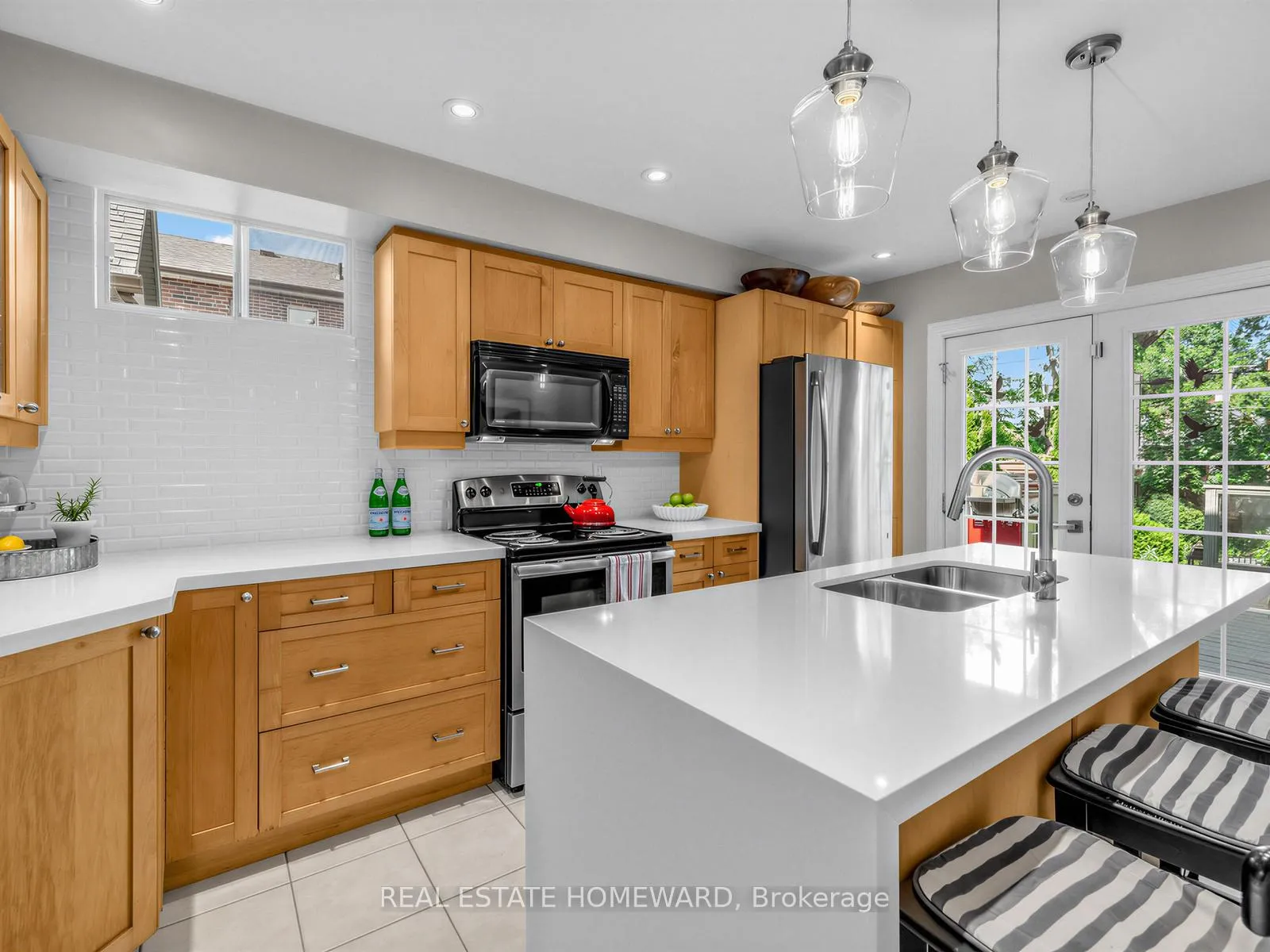 Photo 12 of 309 Chisholm Avenue, Toronto, Woodbine-Lumsden — HOMEH