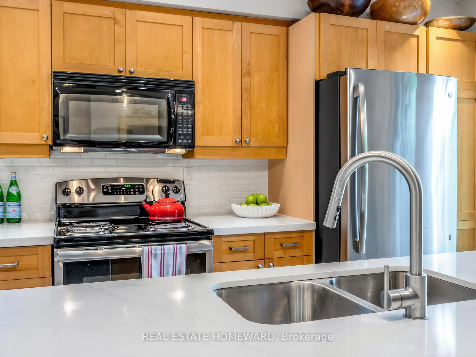 Photo 13 of 309 Chisholm Avenue, Toronto, Woodbine-Lumsden — HOMEH