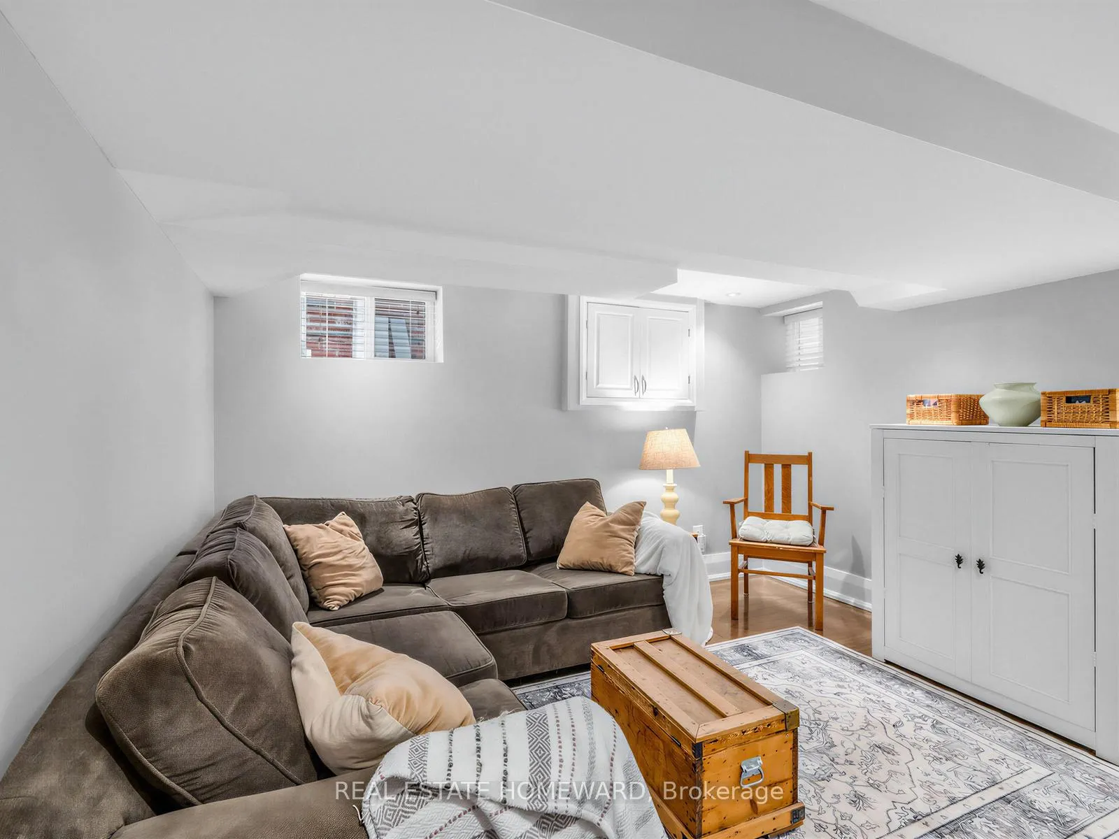 Photo 17 of 309 Chisholm Avenue, Toronto, Woodbine-Lumsden — HOMEH