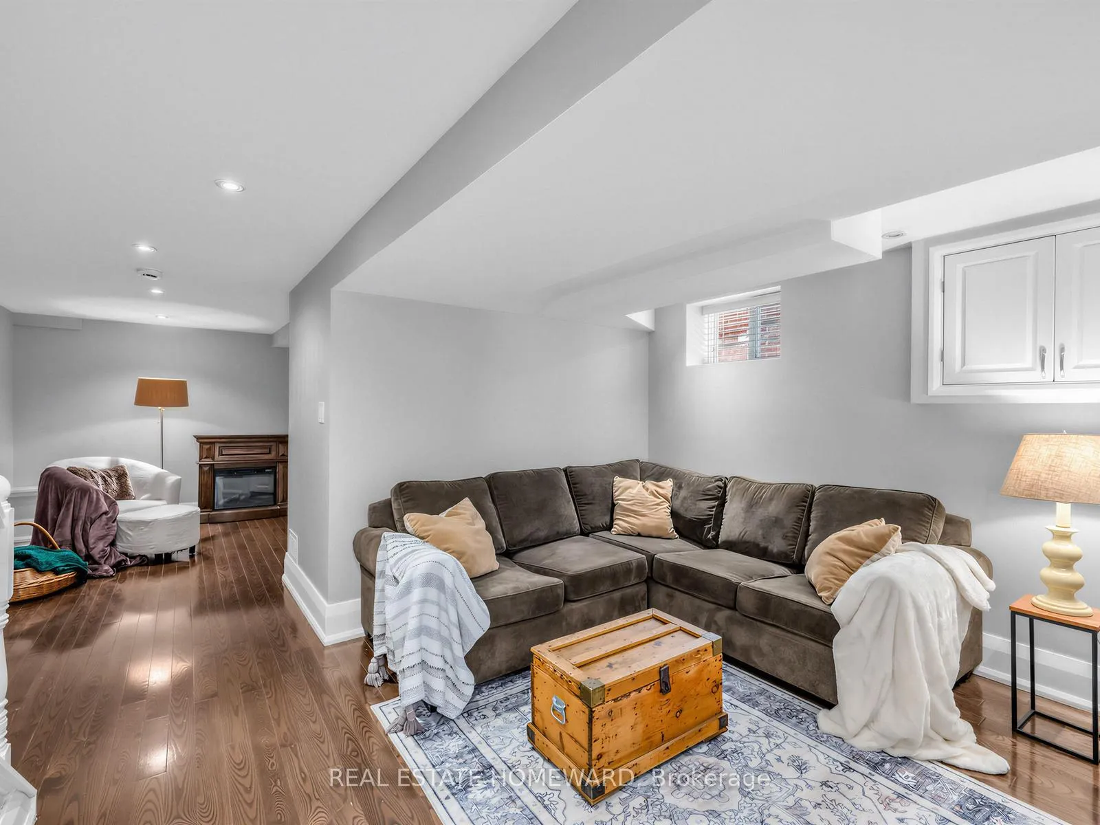 Photo 18 of 309 Chisholm Avenue, Toronto, Woodbine-Lumsden — HOMEH