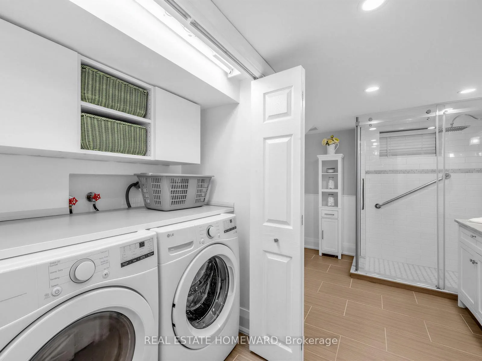 Photo 19 of 309 Chisholm Avenue, Toronto, Woodbine-Lumsden — HOMEH