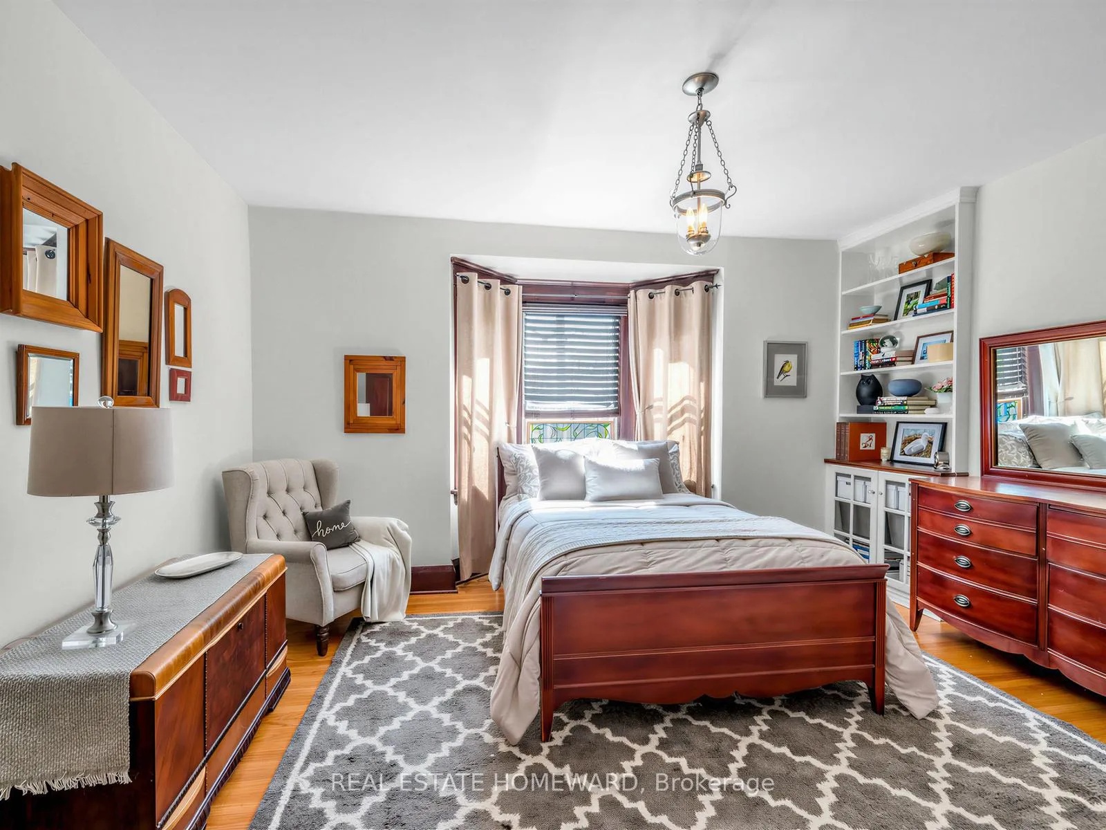 Photo 23 of 309 Chisholm Avenue, Toronto, Woodbine-Lumsden — HOMEH