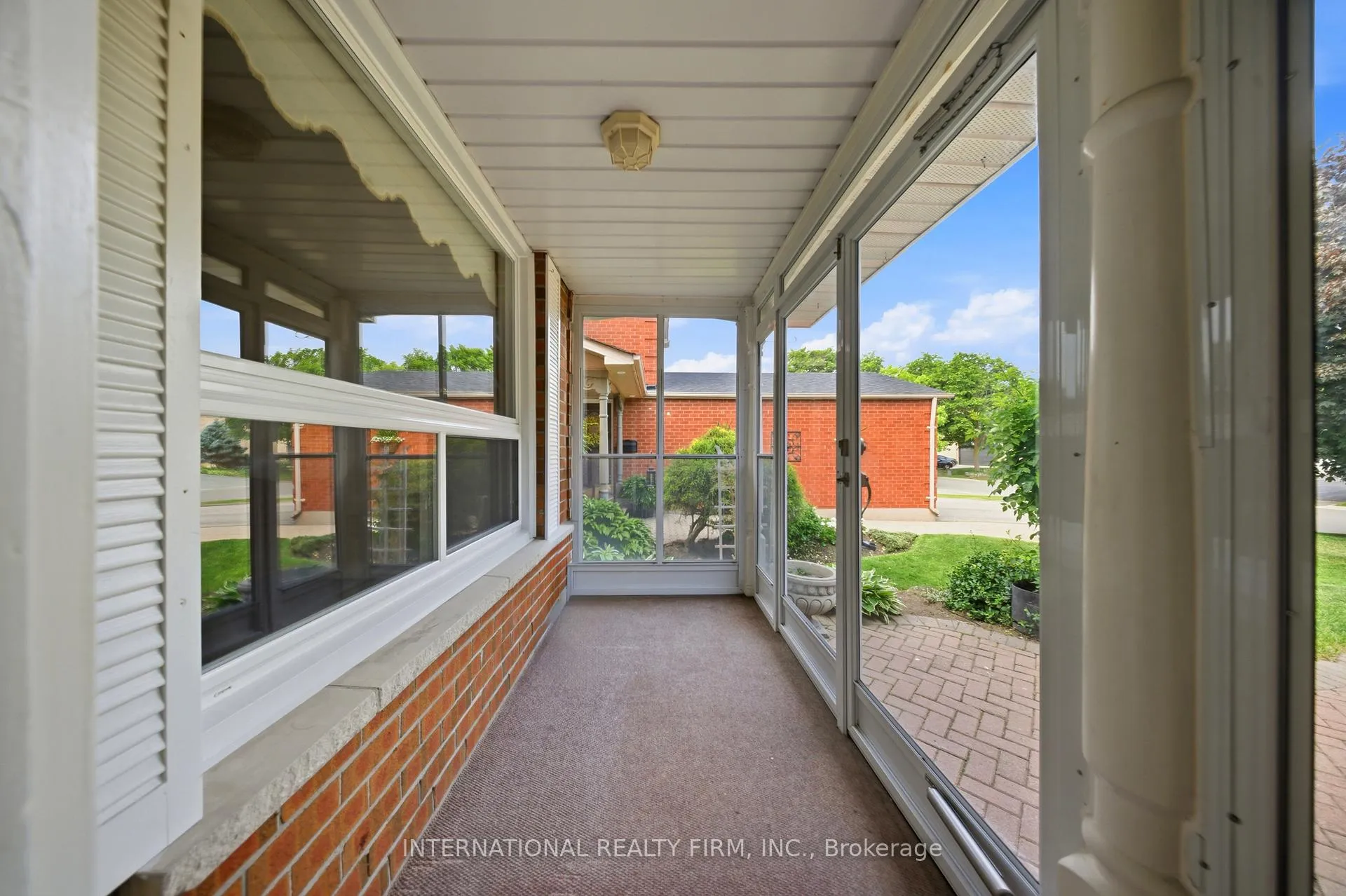 Photo 4 of 39 Couperthwaite Crescent, Markham, Unionville — HOMEH