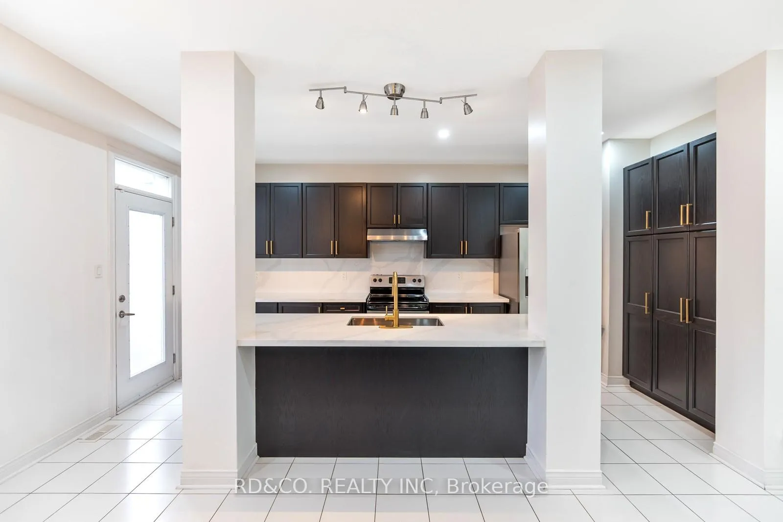 Photo 9 of 108 Garrardview Street, Ajax, Northeast Ajax — HOMEH