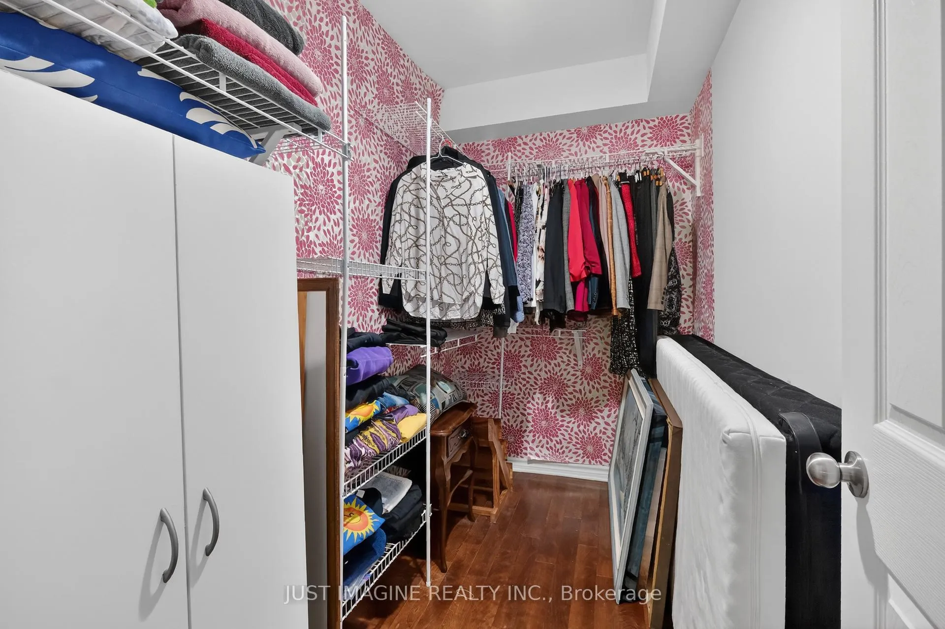 Photo 30 of Unit D, 302 Everest Private, Ottawa, Elmvale Acres — HOMEH