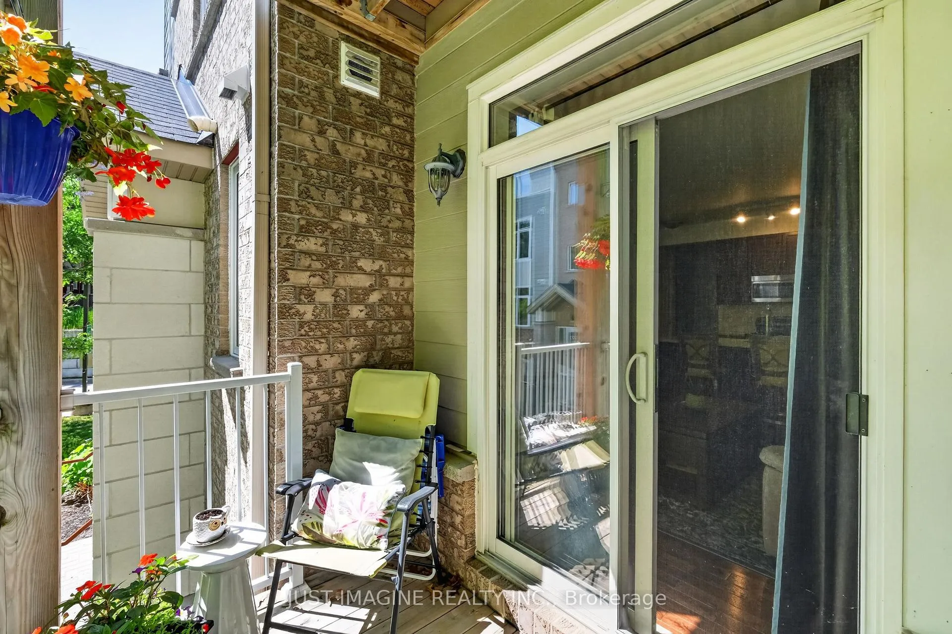 Photo 37 of Unit D, 302 Everest Private, Ottawa, Elmvale Acres — HOMEH