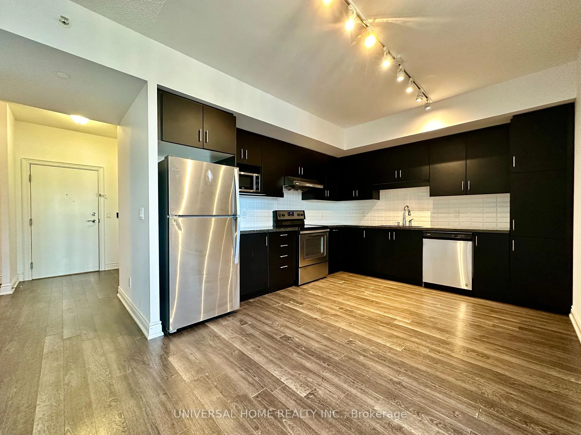 Photo 3 of Unit 816, 33 Clegg Road, Markham, Unionville — HOMEH