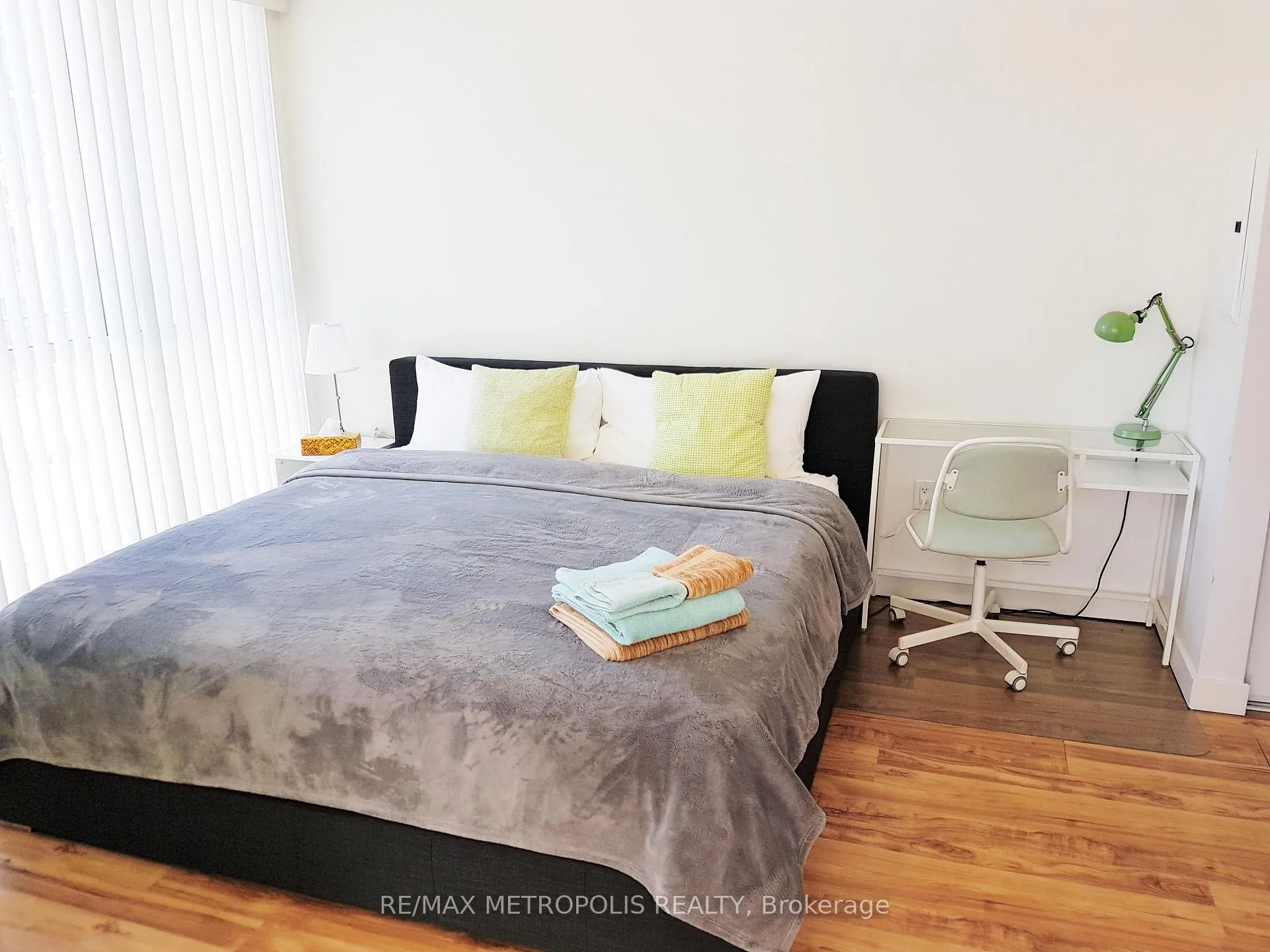 Photo 6 of Unit 307, 85 Queens Wharf Road, Toronto, Waterfront Communities — HOMEH