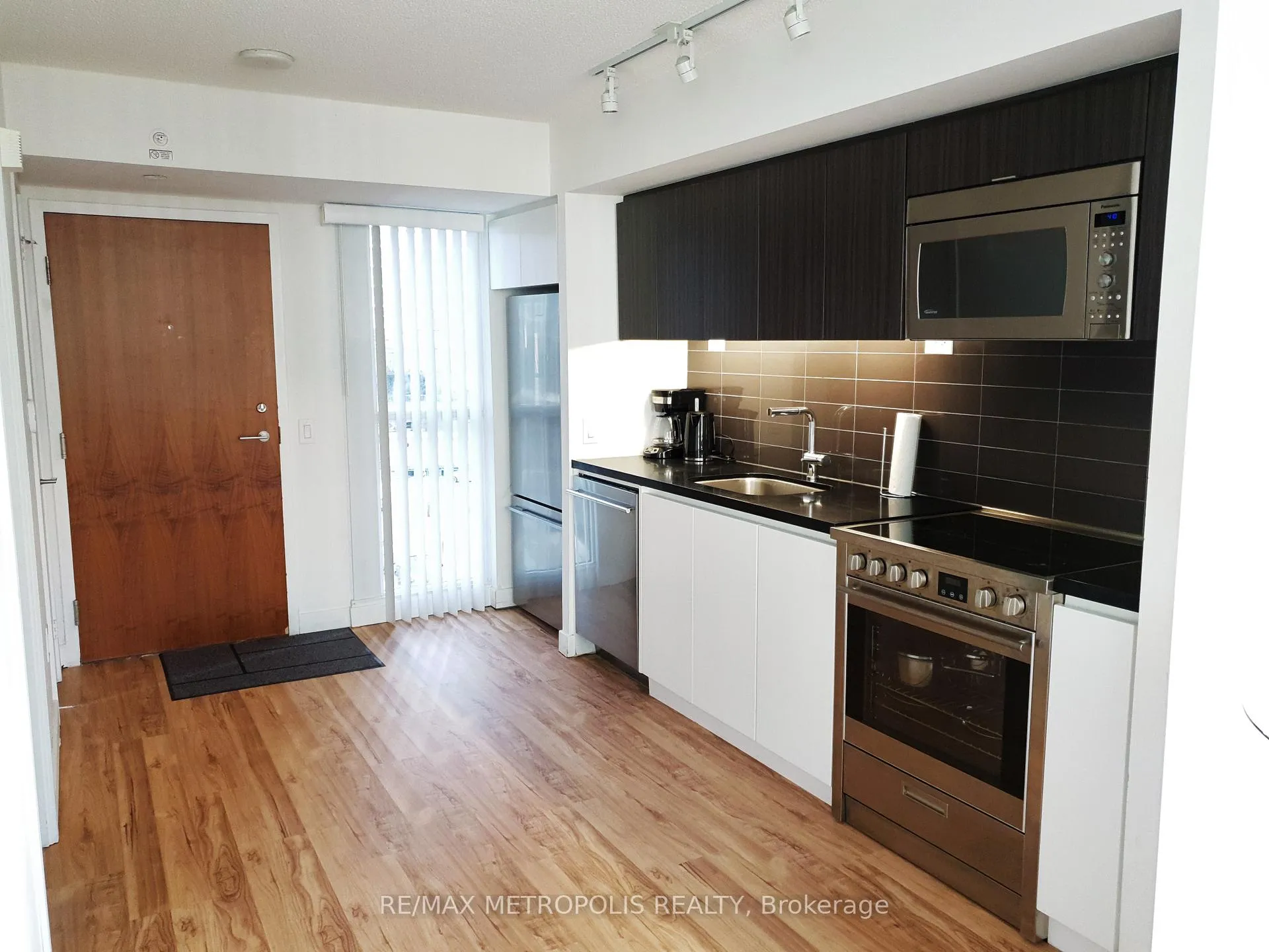 Photo 15 of Unit 307, 85 Queens Wharf Road, Toronto, Waterfront Communities — HOMEH