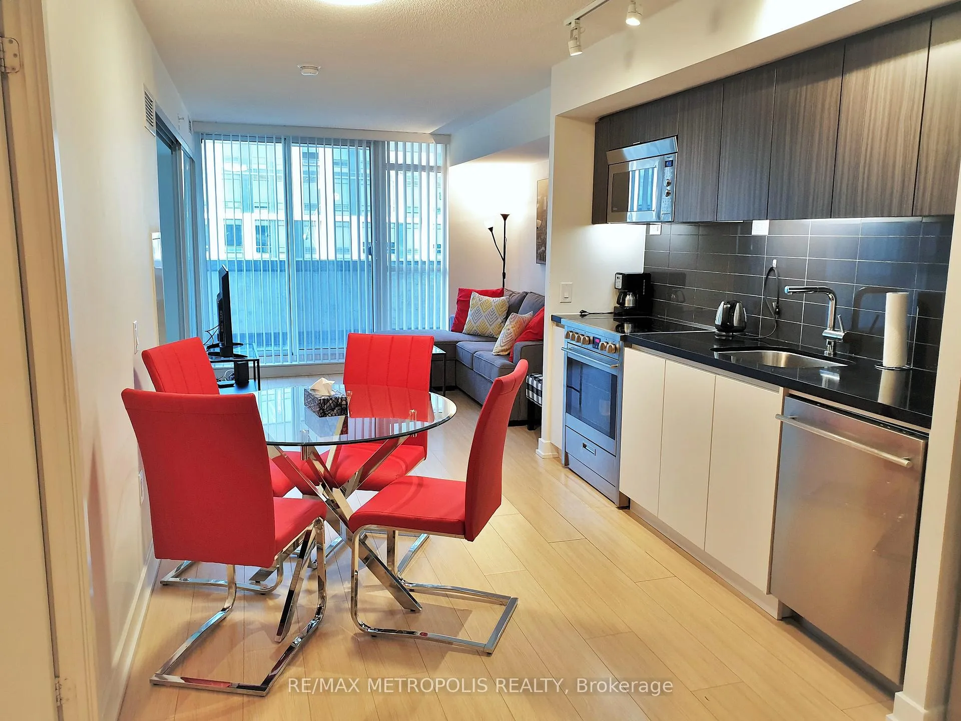 Photo 4 of Unit 312, 85 Queens Wharf Road, Toronto, Waterfront Communities — HOMEH
